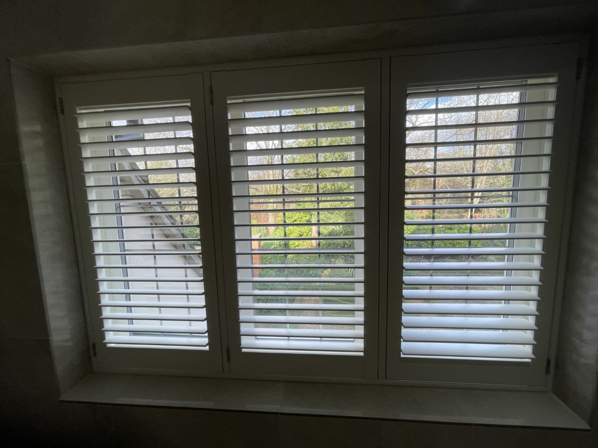 1 x Hardwood Timber Double Glazed Leaded 3-Pane Window Frame fitted with Shutter Blinds - Image 12 of 15