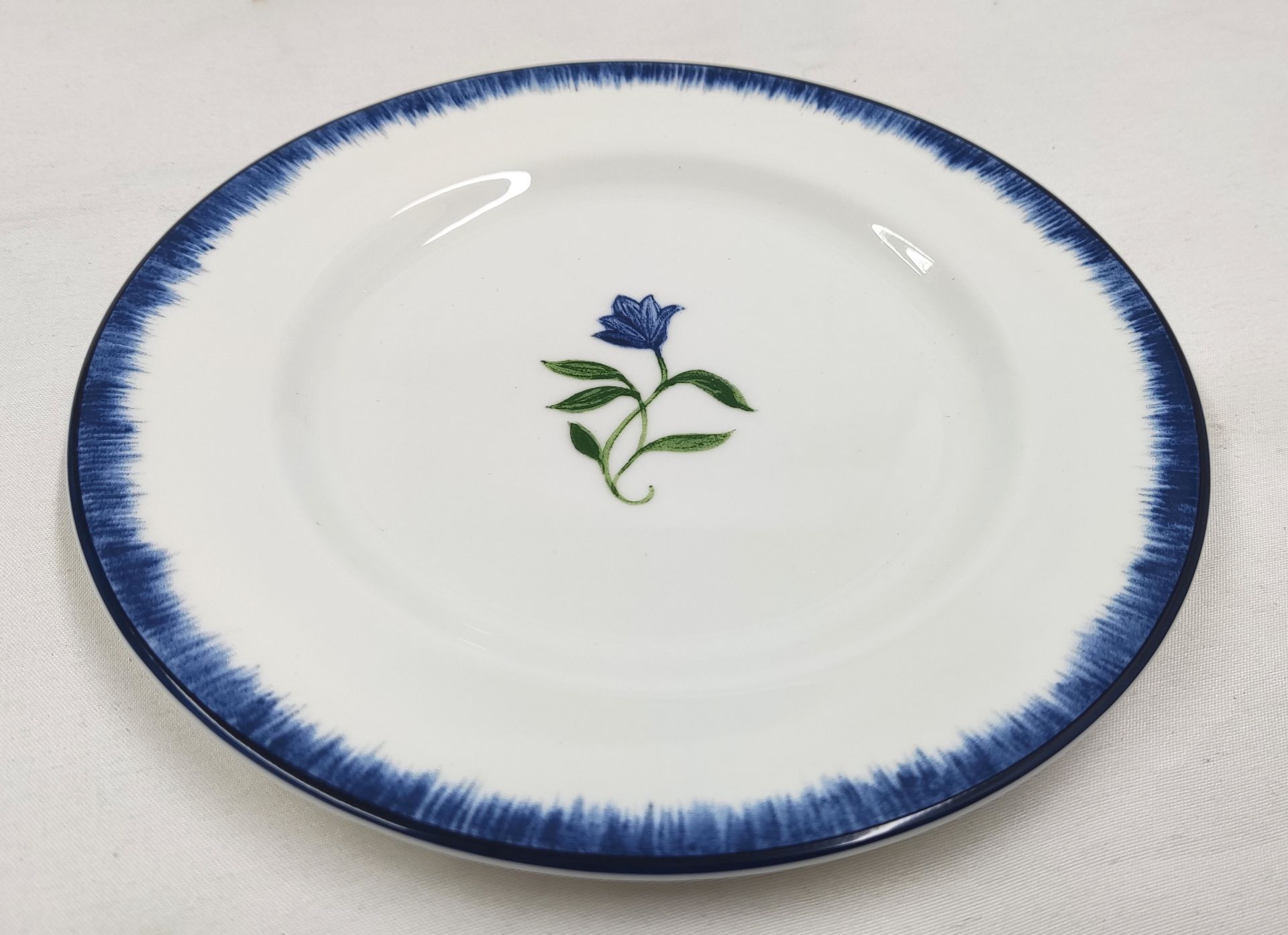 1 x HALCYON DAYS Nina Campbell Marguerite 6" Side Plate - New/Boxed - Original RRP £59.00 - Image 2 of 10