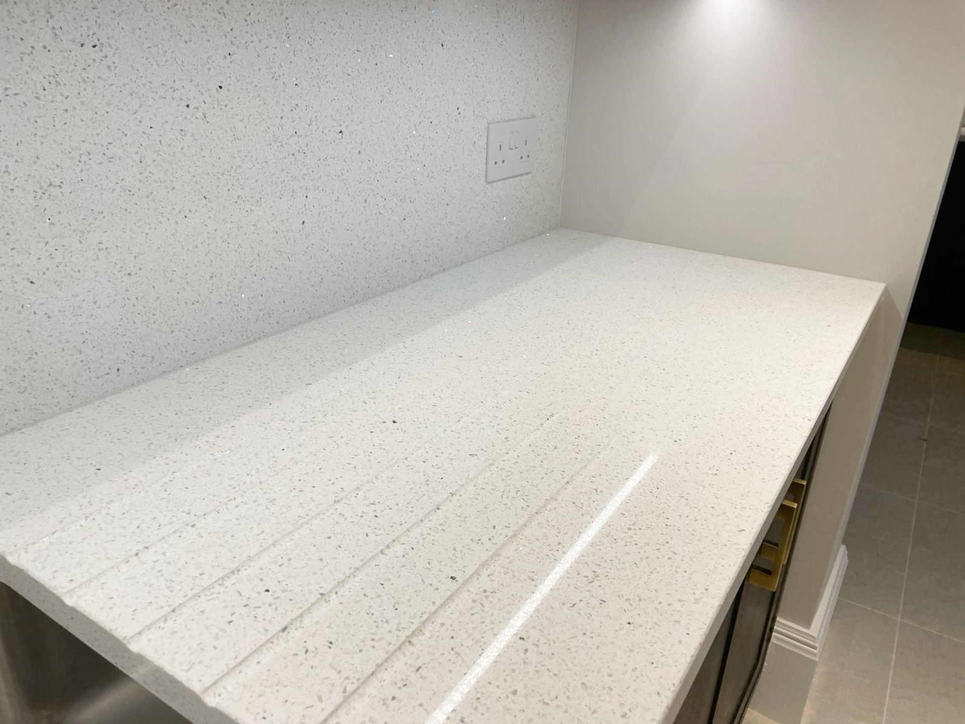 1 x Large Bespoke Fitted Luxury Home Bar with White Terrazzo Quartz Counter Worktops - Image 13 of 38