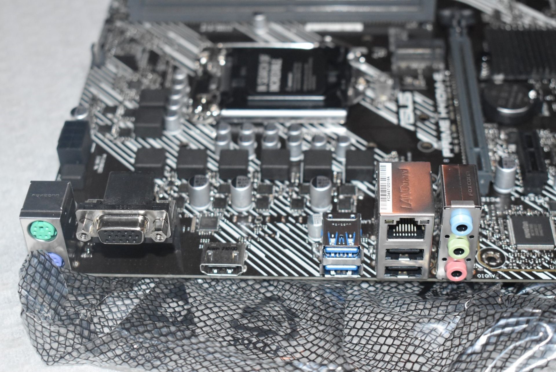 1 x Asus Prime H410M-E Intel LGA1200 Motherboard - Boxed With Accessories - Image 6 of 6