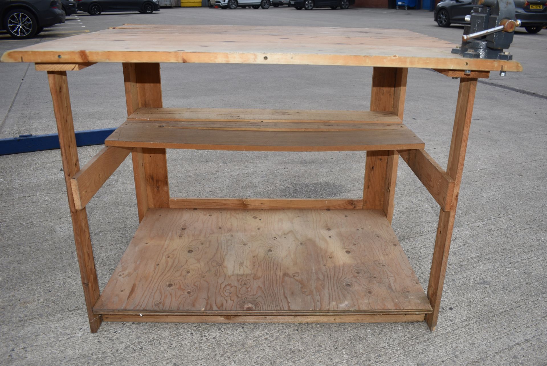 1 x Wooden Workbench With Stanley 4" Vice - 118 (L) x 94.5(D) x 88(H) cms - Ref: K234 - CL905 - Loca - Image 2 of 10