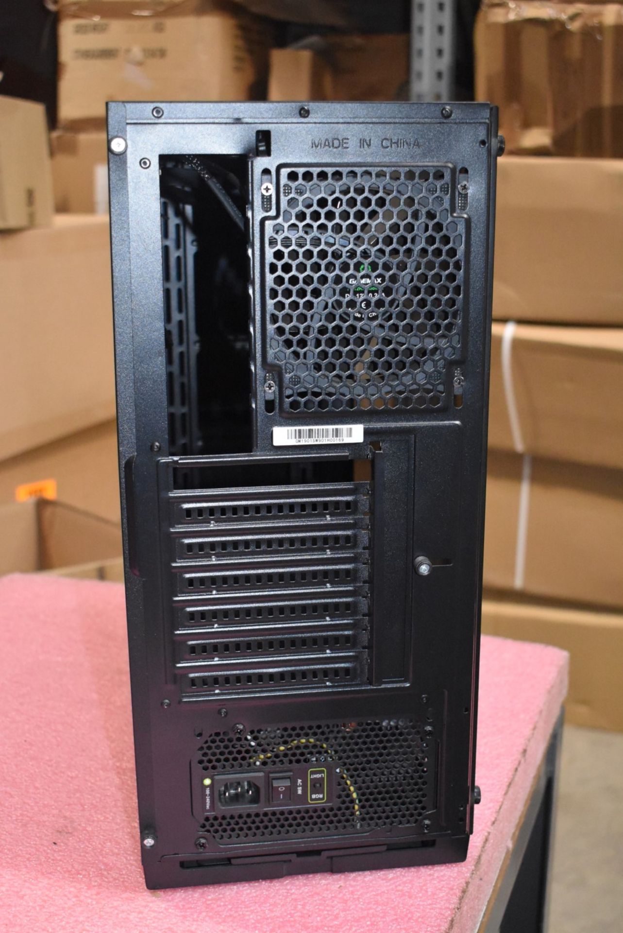 1 x Gamemax ATX Case Featuring Glass Side Panel and 550w PSU - Unused Without Original Packaging - Image 5 of 9