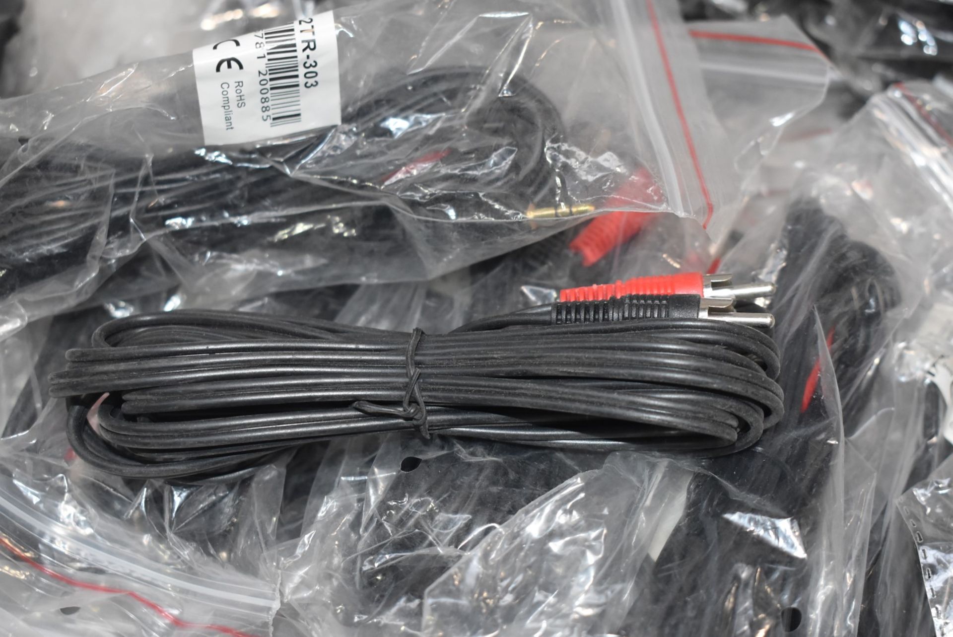 90 x Assorted Cables Including Various USB Connection Leads - New in Packets - Image 14 of 21
