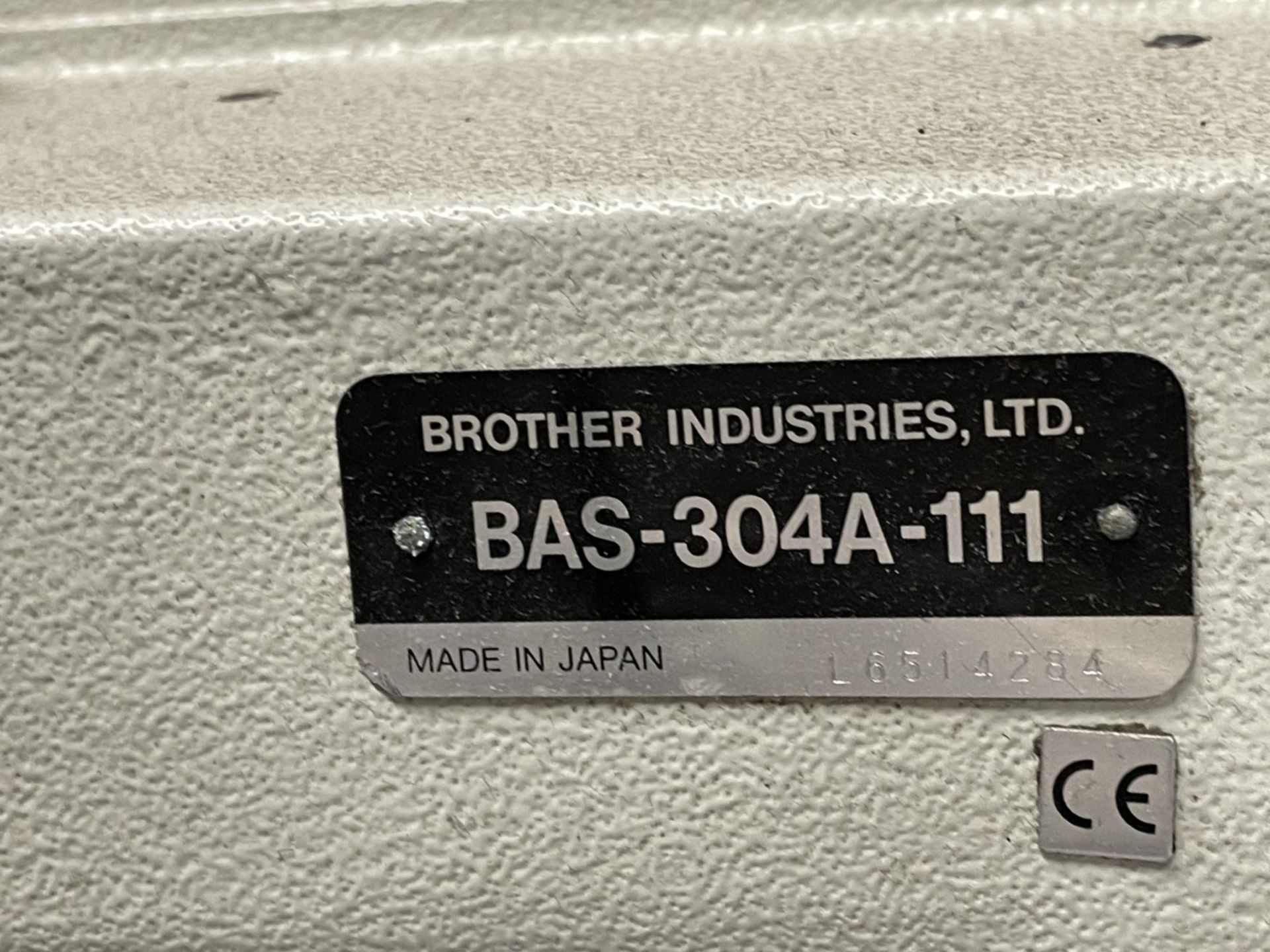 1 x Brother BAS 304A Programmable Electronic Pattern Sewer Industrial Sewing Machine With Table - Image 6 of 27