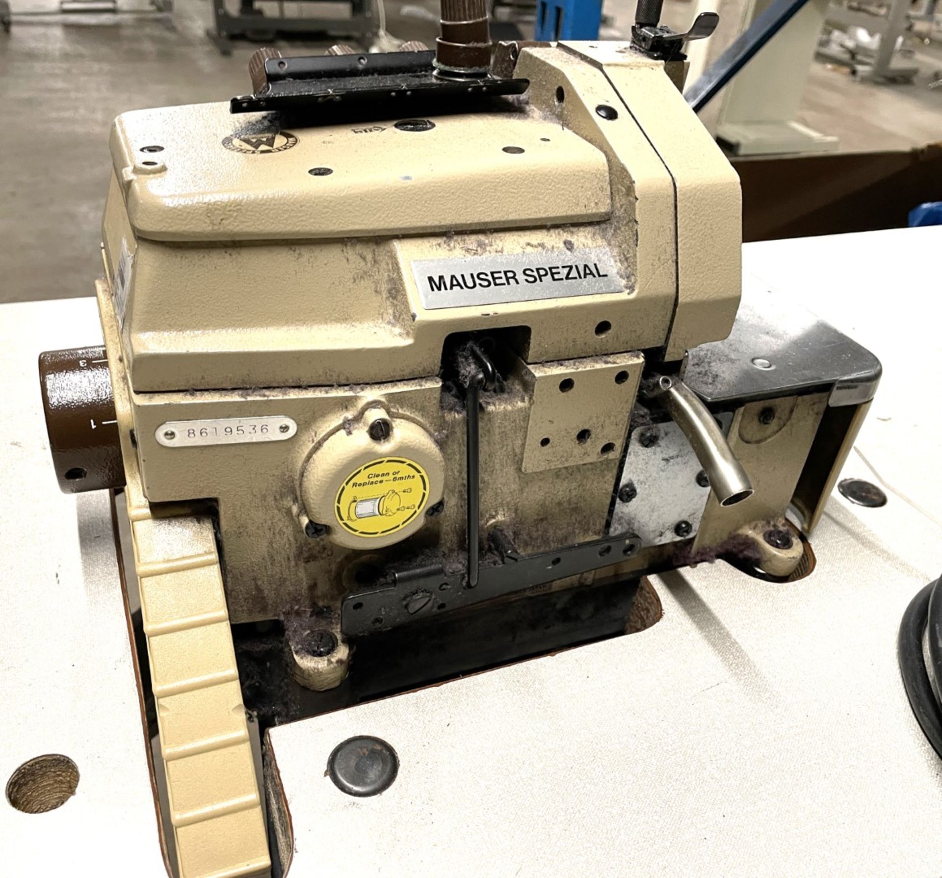 1 x Mauser Spezial 9652-184K Industrial Overlock Sewing Machine With Table - Image 9 of 11