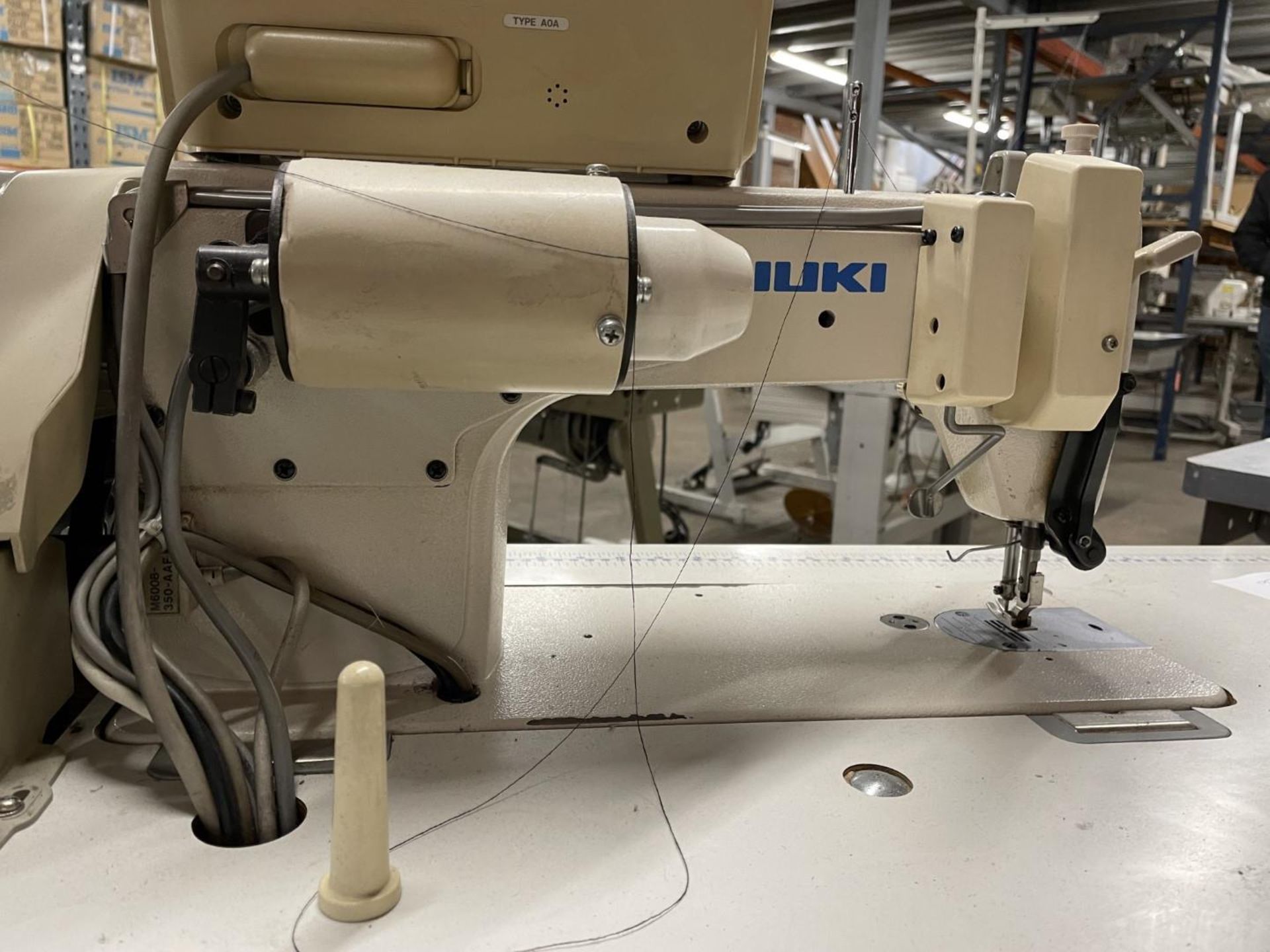 1 x Juki DDL850 Single Needle Automatic Lockstitch Industrial Sewing Machine With Table - Image 9 of 16