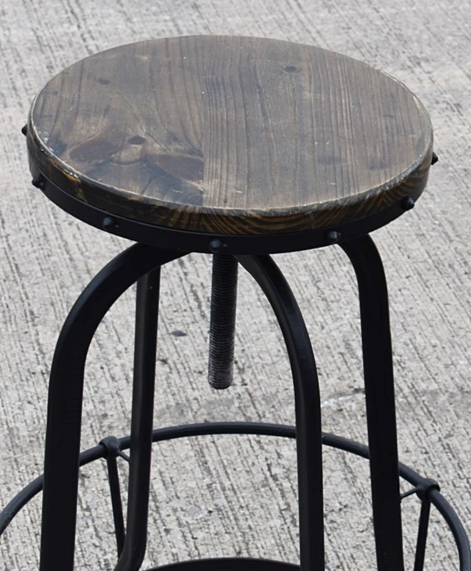 Pair of Rustic Iron Adjustable Bar Stools With Curved Legs and Wooden Seats - Image 4 of 6