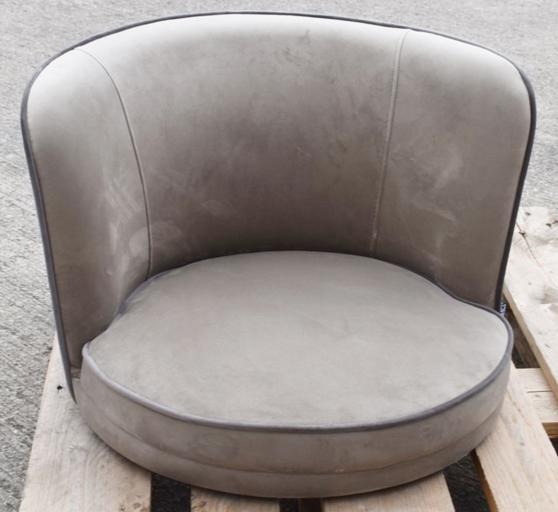 1 x EICHHOLTZ 'Grenada' Luxury Velvet Upholstered Swivel Chair (Top only) - Unused Boxed Stock - - Image 6 of 15