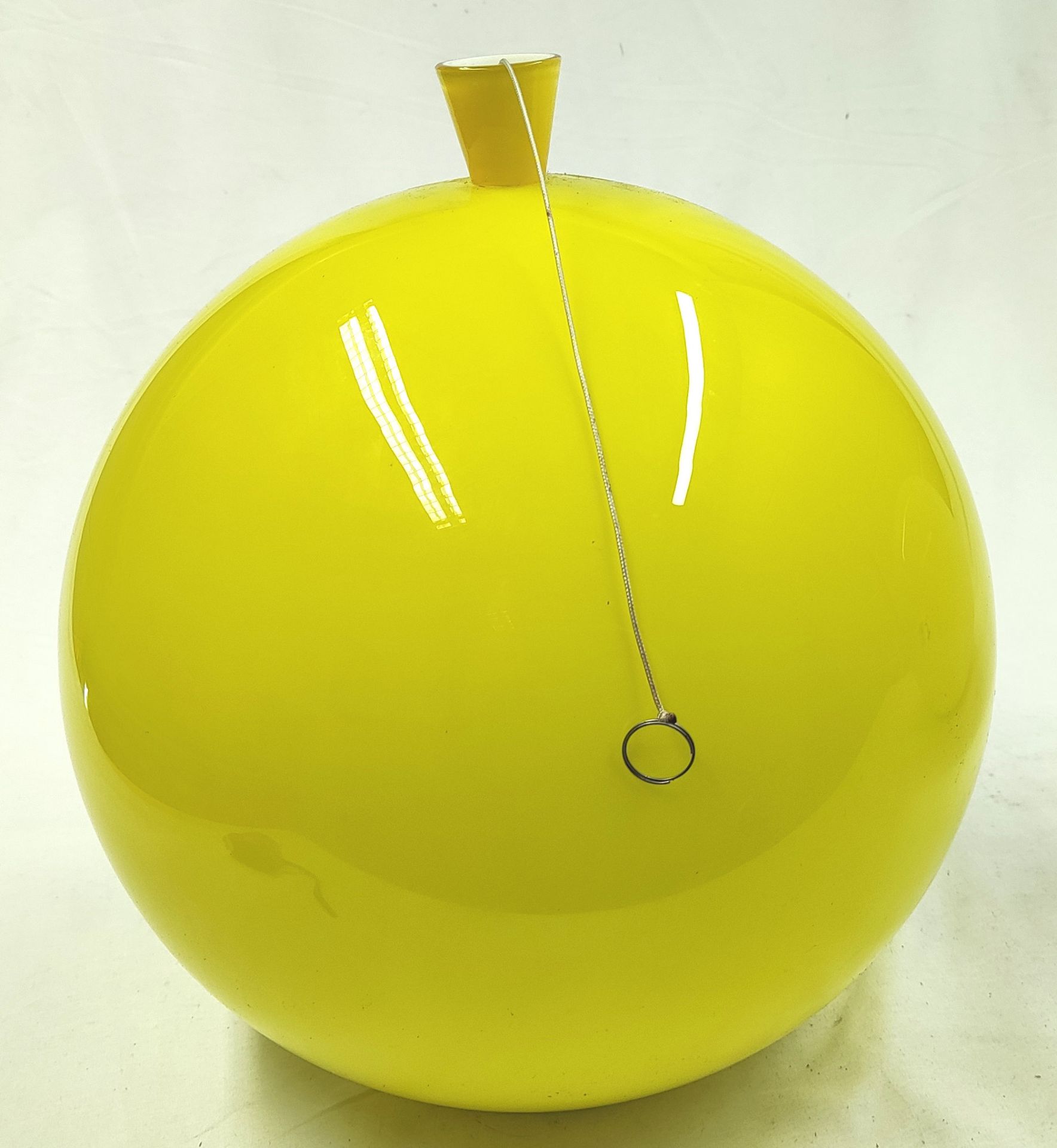 1 x BROKIS / BORIS KLIMEK "Memory" Balloon-shaped Designer Glass Light Fitting, Yellow - RRP £390.00 - Image 4 of 10