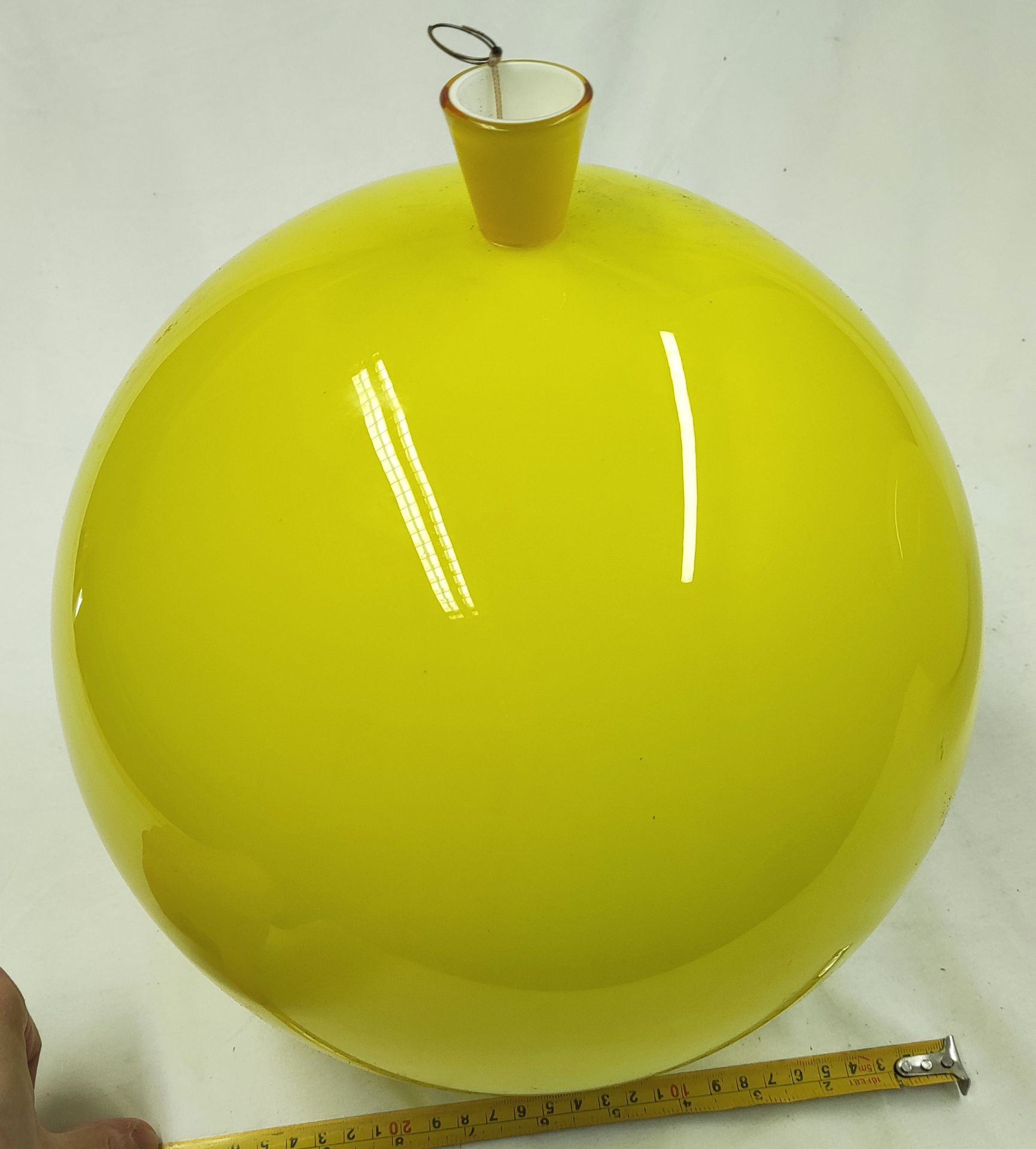 1 x BROKIS / BORIS KLIMEK "Memory" Balloon-shaped Designer Glass Light Fitting, Yellow - RRP £390.00 - Image 8 of 10