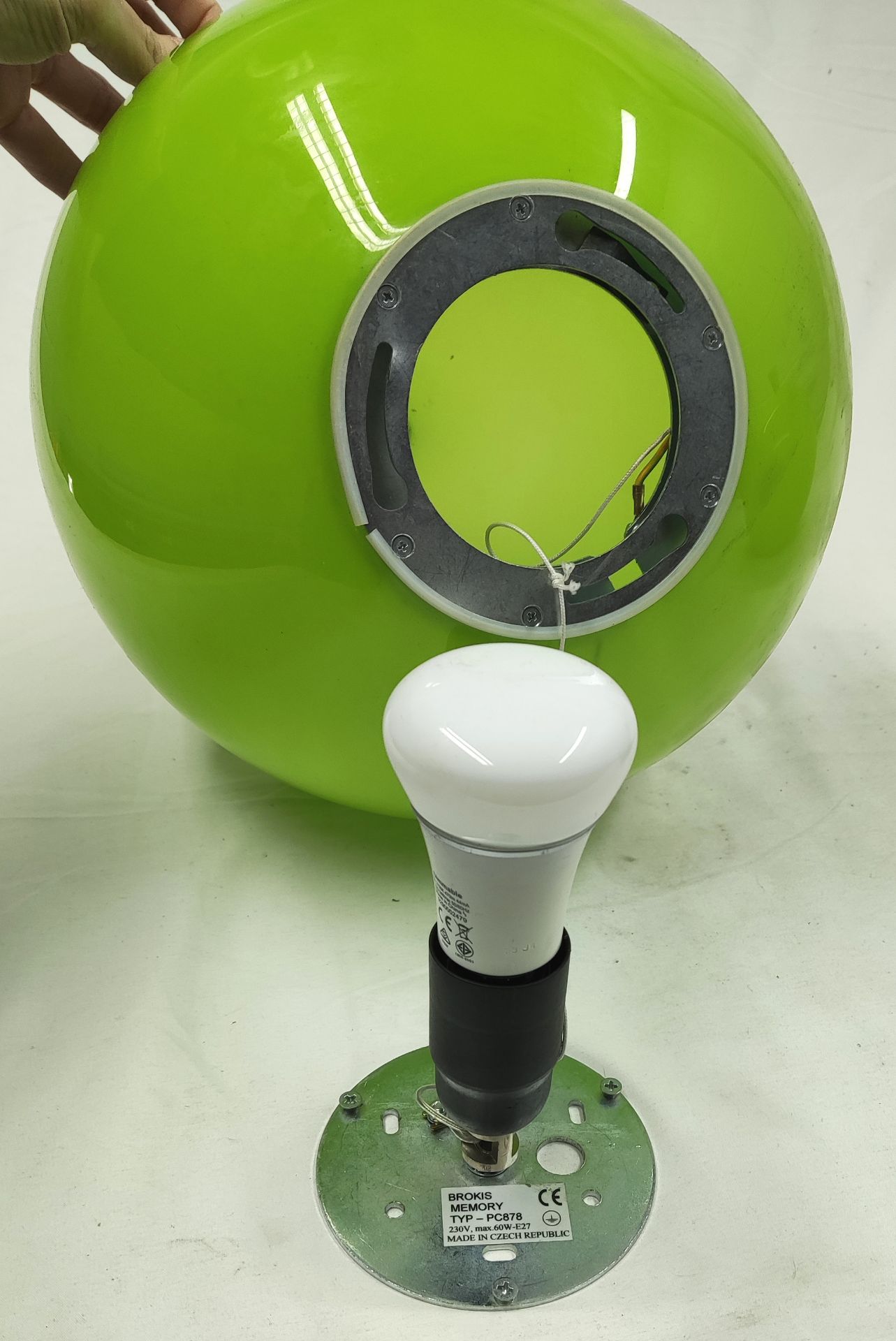 1 x BROKIS / BORIS KLIMEK "Memory" Balloon-shaped Designer Glass Light Fitting, Green - RRP £390.00 - Image 9 of 10