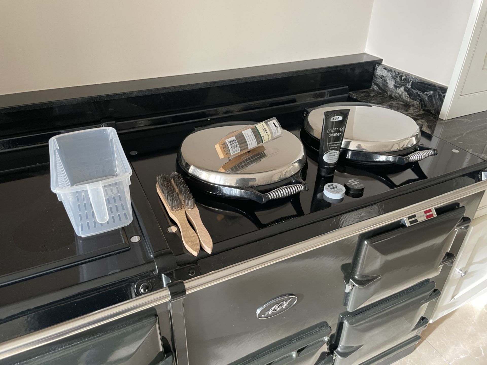1 x AGA 4-Oven Electric Range Cooker With 2 Hot Plates, in Grey - NO VAT ON THE HAMMER - Image 87 of 99