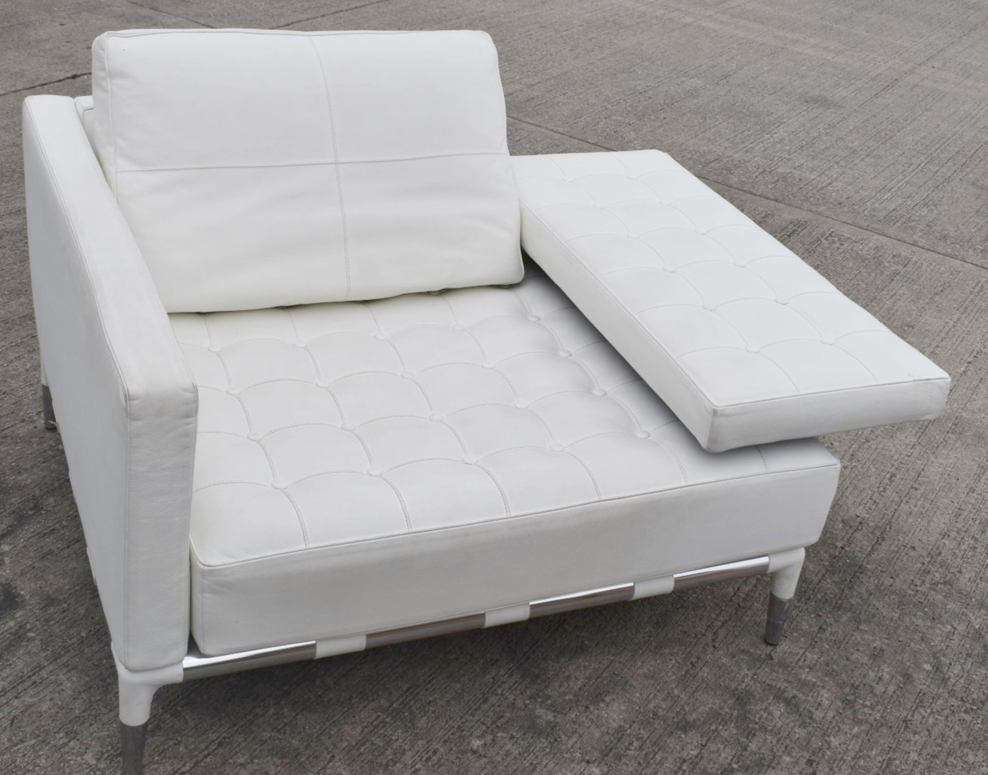 Pair Of CASSINA PRIVÉ / PHILIPPE STARCK Style Designer White Leather Lounge Chairs - Original Price - Image 9 of 10