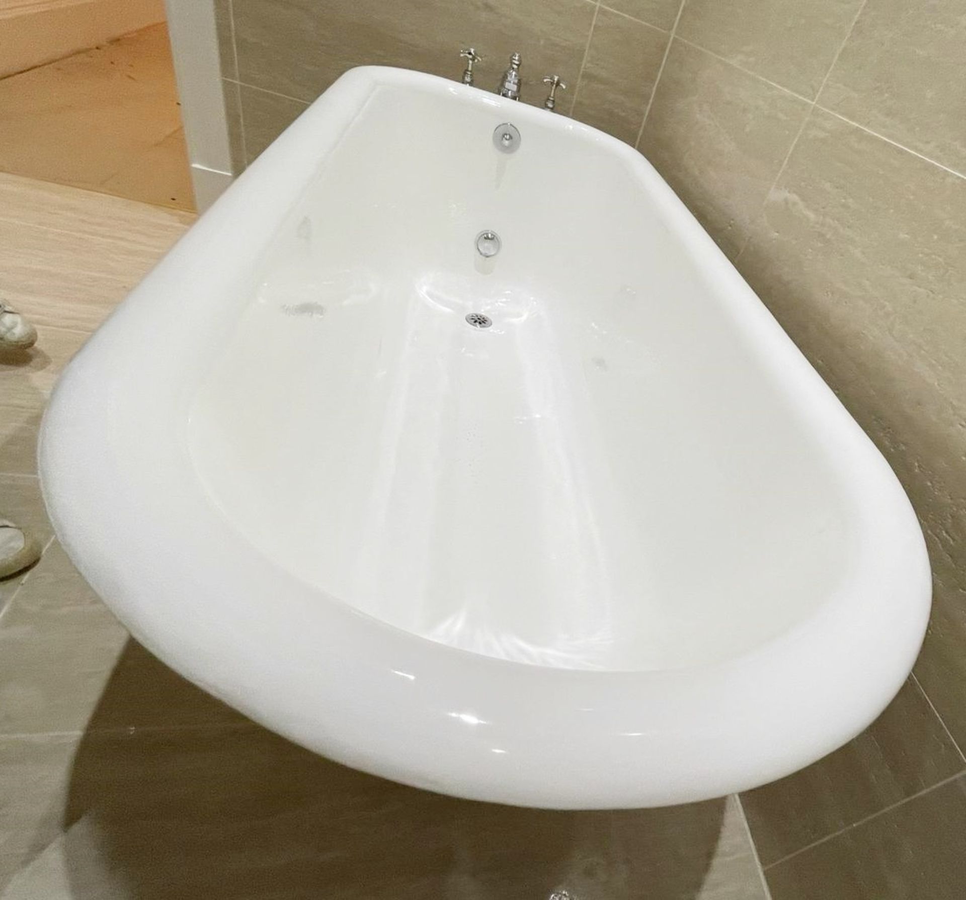 1 x Luxurious Cast Iron Roll Top Bath with Claw & Ball Feet and Vidage Branded Tap - Image 19 of 22