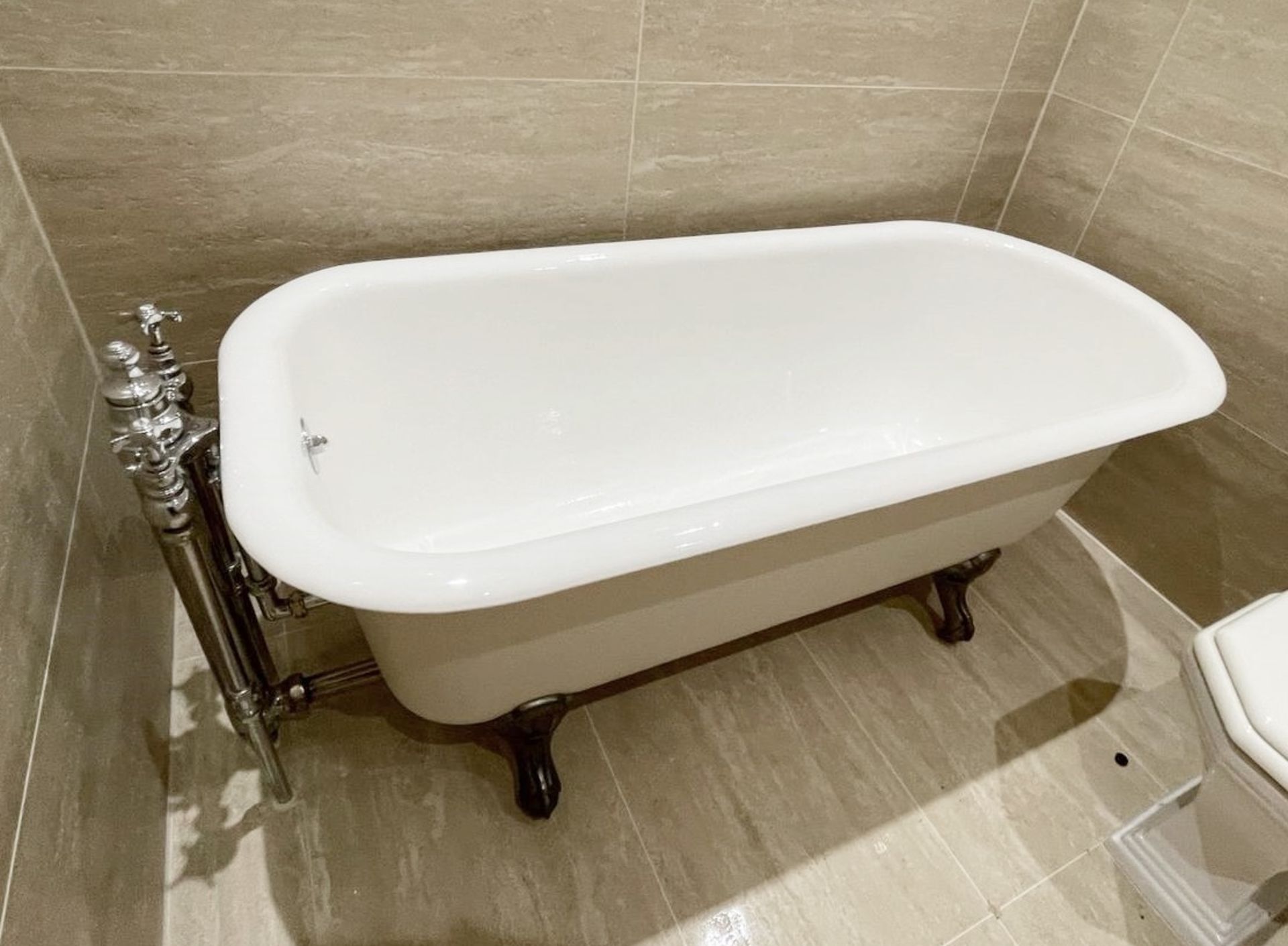 1 x Luxurious Cast Iron Roll Top Bath with Claw & Ball Feet and Vidage Branded Tap - Image 20 of 22
