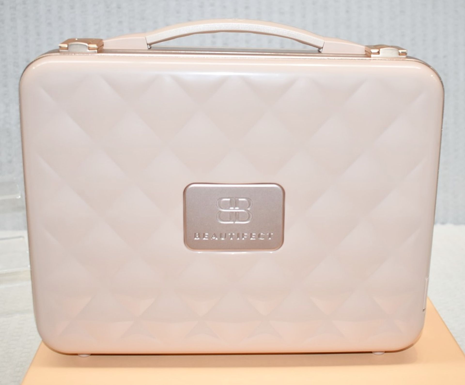 1 x BEAUTIFECT 'Beautifect Box' Make-Up Carry Case With Built-in Mirror - RRP £279.00 - Image 10 of 13