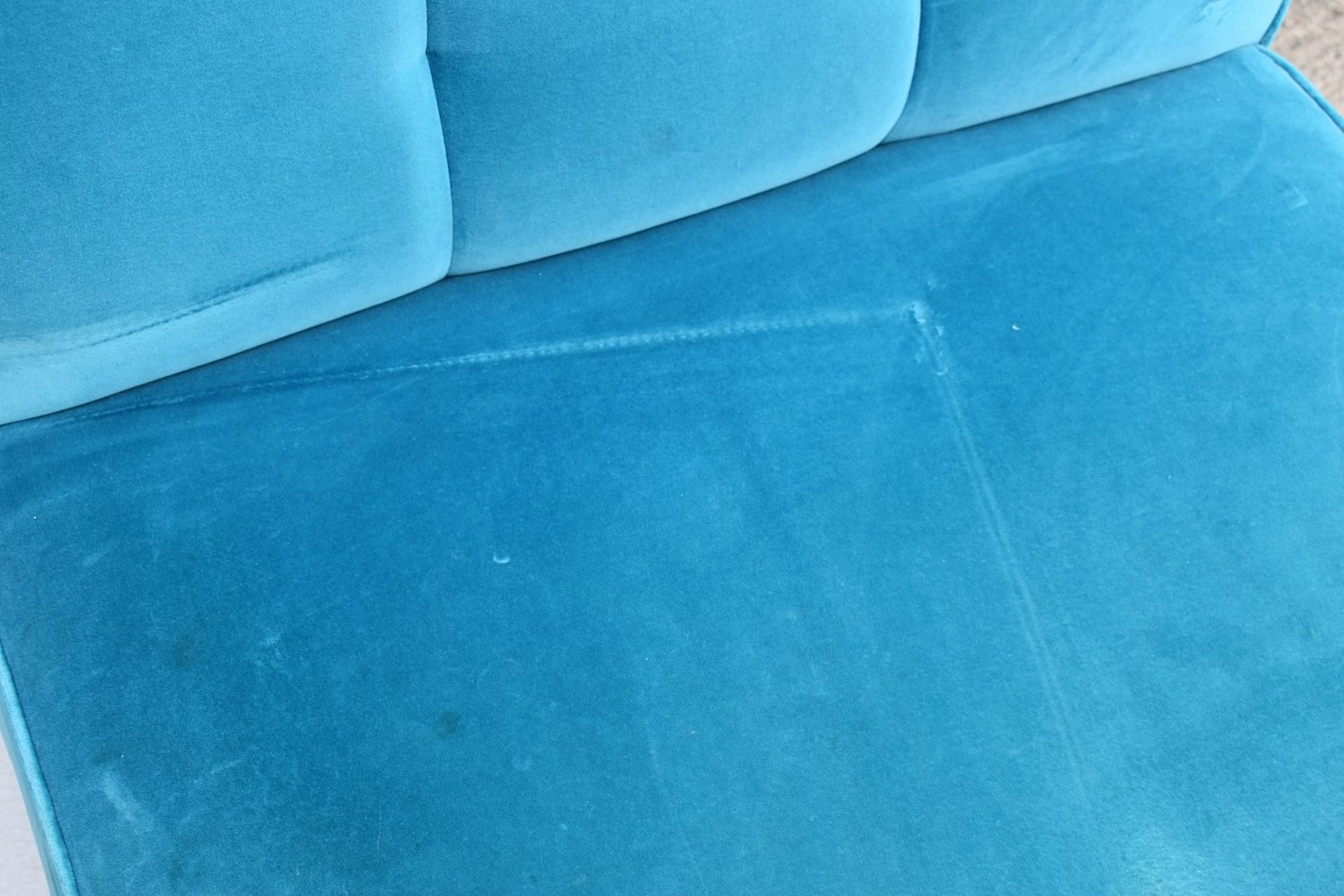 1 x Large Blue Velvet Upholstered Armchair - Ref: HBK501 / WH2 - CL987 - Location: Altrincham WA14* - Image 5 of 10