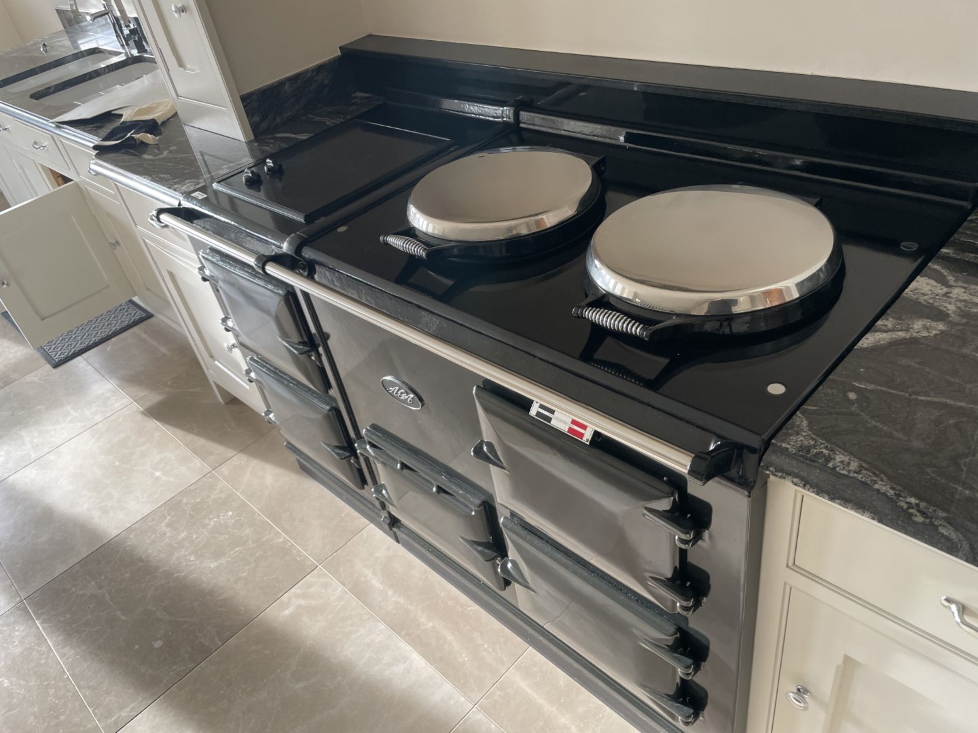 1 x AGA 4-Oven Electric Range Cooker With 2 Hot Plates, in Grey - NO VAT ON THE HAMMER - Image 20 of 99