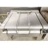 1 x Large Tilting Bratpan With a Stainless Steel Construction