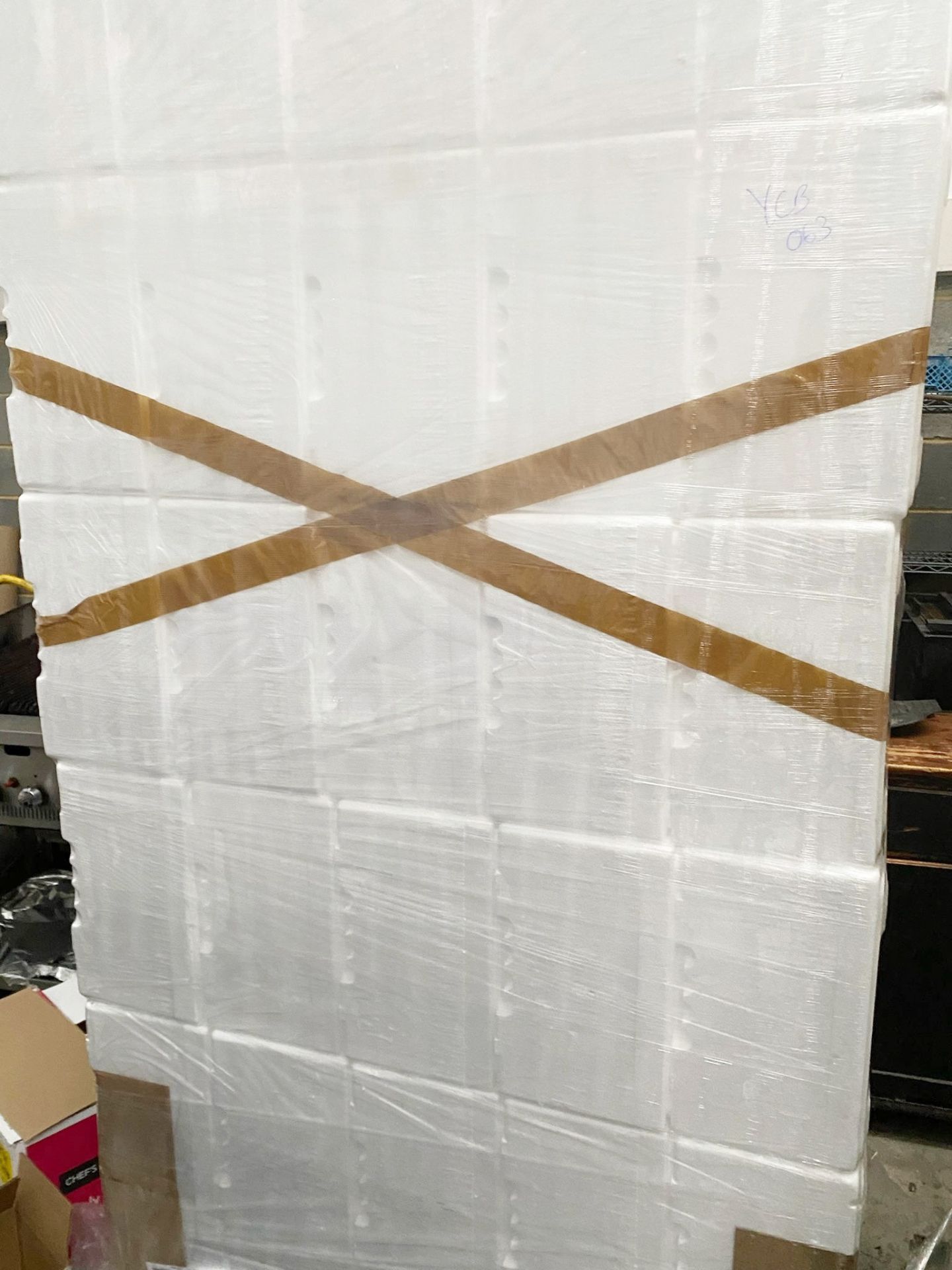 1 x Pallet of Polystyrene Insulated Food Delivery Boxes With Lids