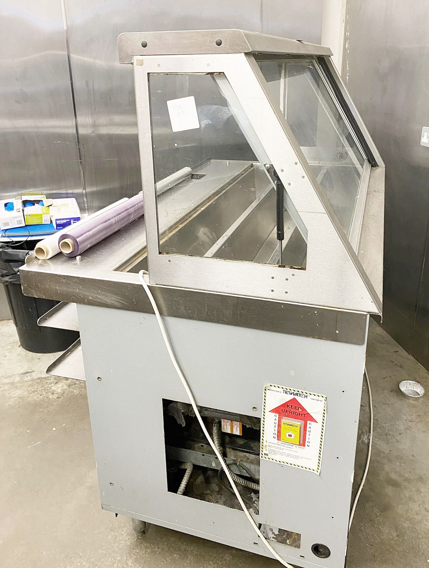 1 x Duke SWD600-60FL M Refrigerated Sandwich Prep Line With Slanted Glass Screen - As Used in Subway - Image 2 of 10