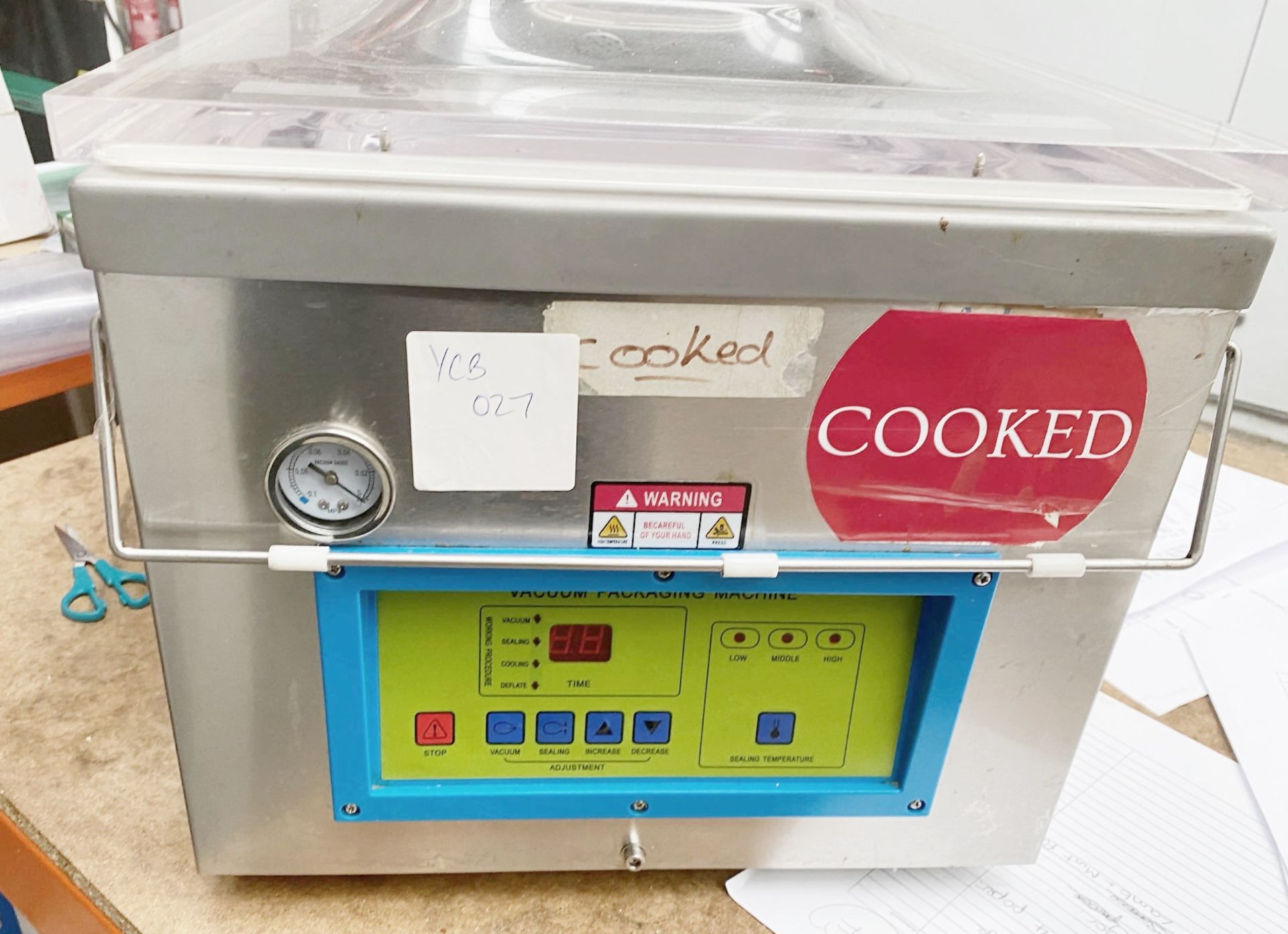 1 x Adexa STV030 Chamber Vacuum Packing Machine - RRP £750