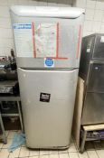 1 x Upright 'No Frost' 2-Door Fridge Freezer - From a Working Commercial Kitchen Environment - CL909