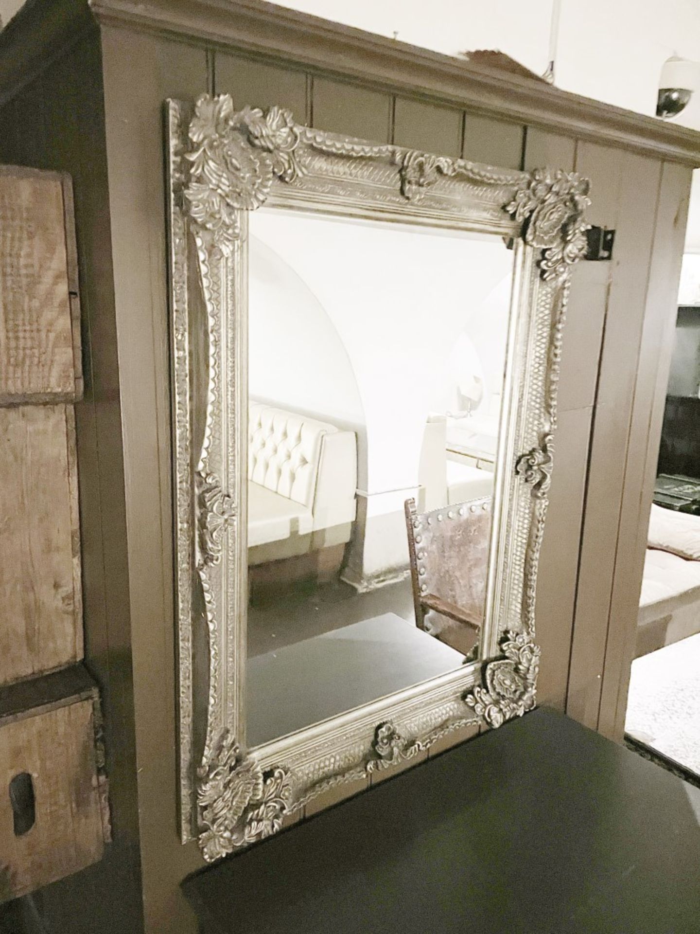 1 x Large Ornate Antique-style Painted Wall Mirror with Distressed Wooden Cabinet in Grey - Image 4 of 9