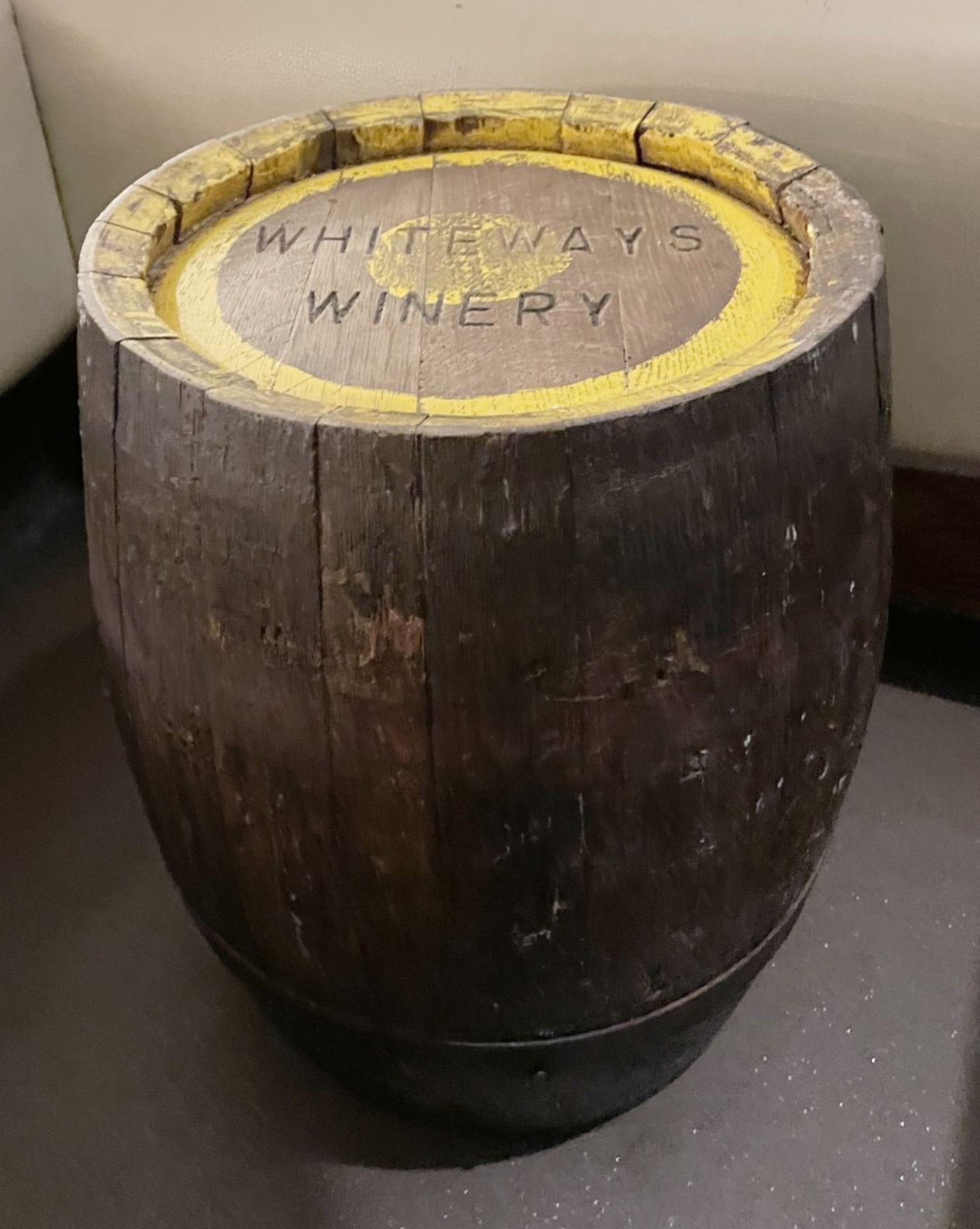 2 x Original Whiteways Winery Branded Barrels and Wooden Coffee Table - Ref: 118 - Image 5 of 7