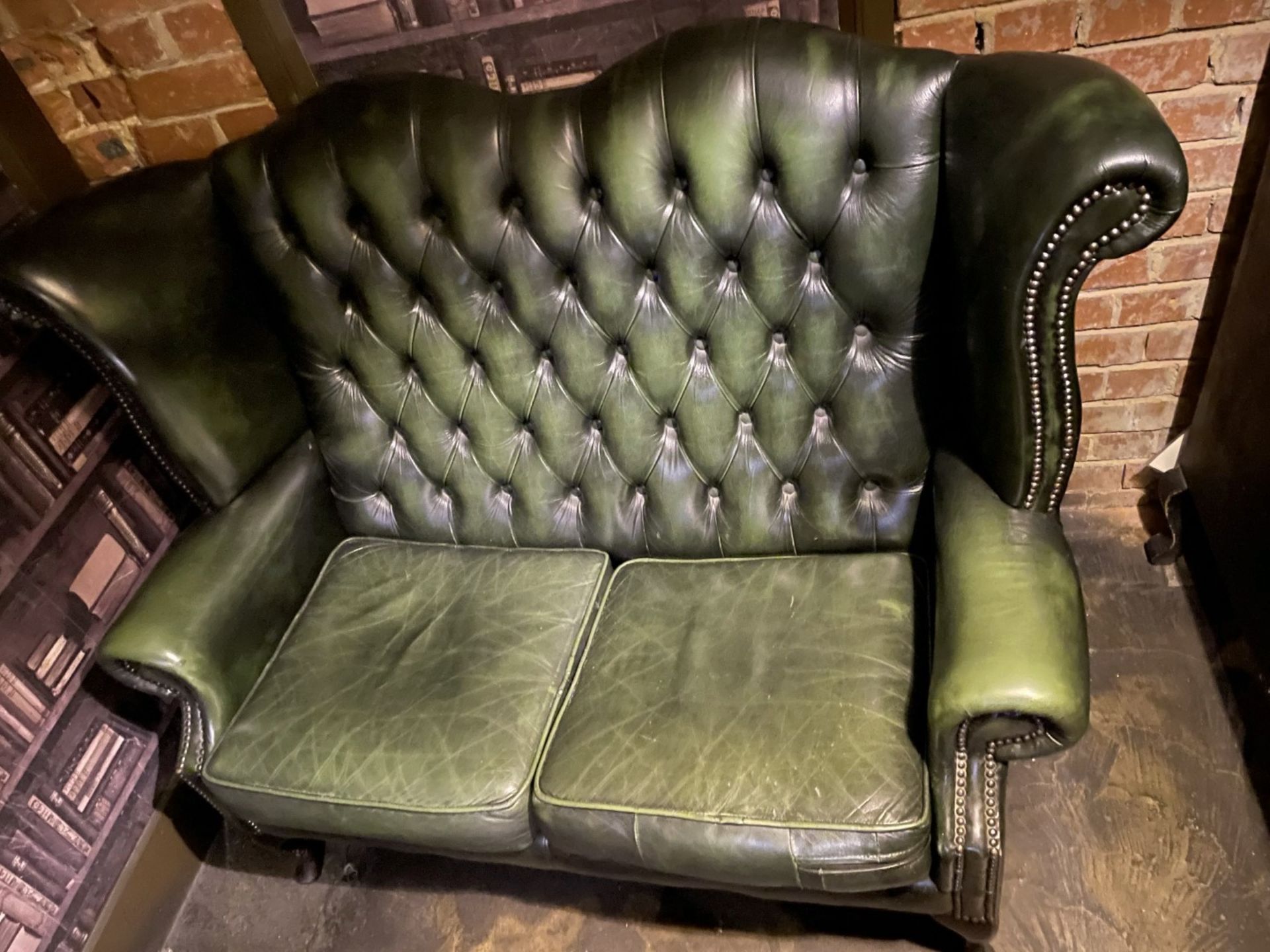 1 x Vintage Victorian-style Green Leather Wing Back Chesterfield 2-Seater Sofa with Studded Detail - Image 3 of 9