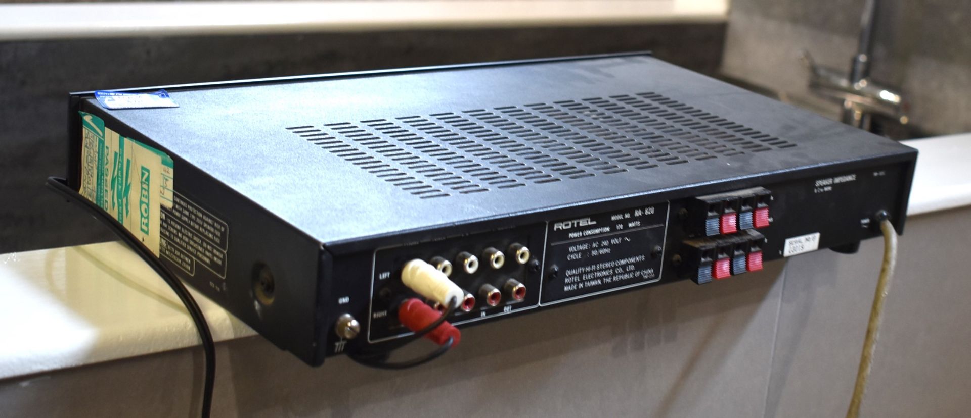 1 x Rotel Integrated Stereo Amp With Four Speakers - Model RA-820 - Image 2 of 4