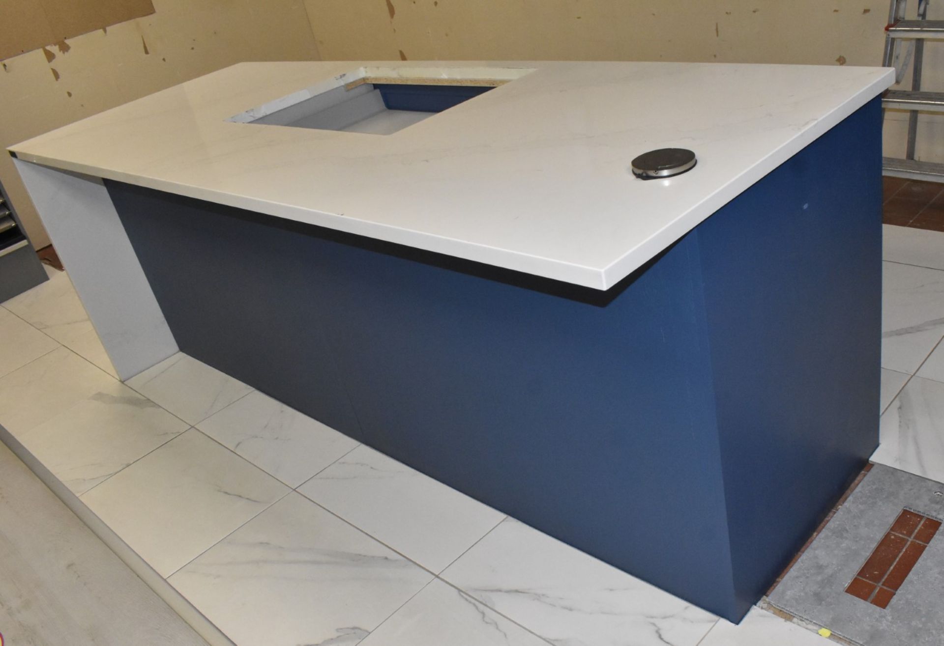 1 x LochAnna Ex Display Kitchen Island Finished in Indigo Blue With Cosentino Silestone Worktop - Image 4 of 25