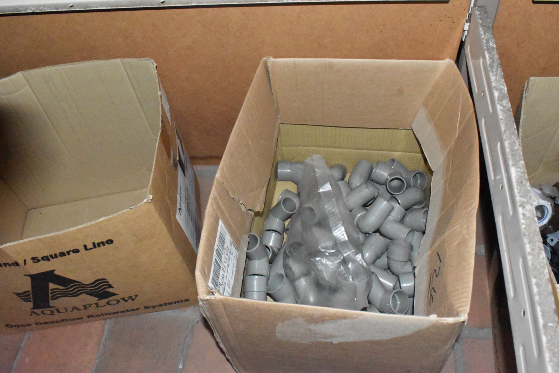 1 x Large Assorted Collection of Plumbing Parts, Bathroom Accessories, Wire Cages, Linbins and More - Image 155 of 217