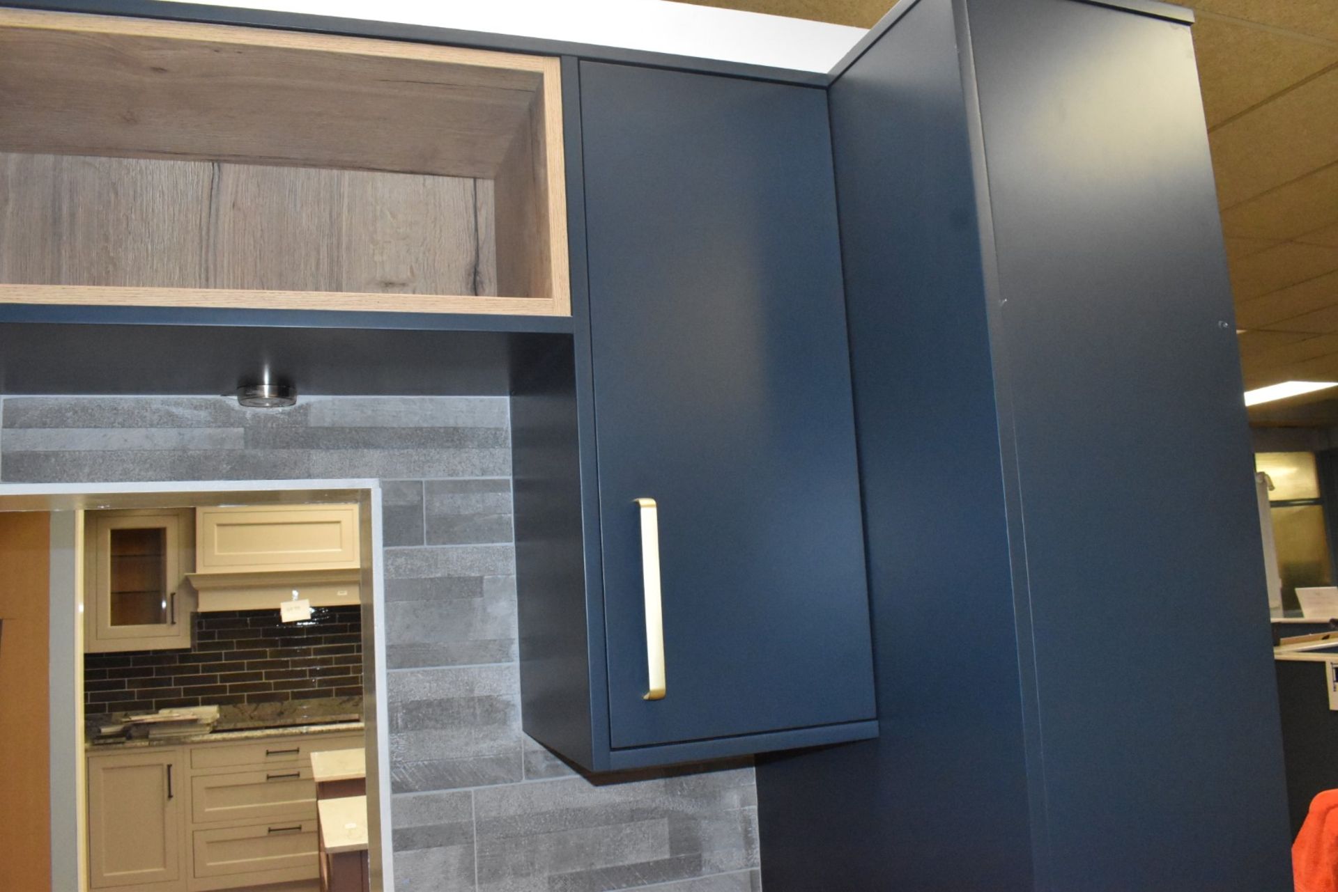 1 x LochAnna Ex Display Fitted Kitchen Finished in Matt Indigo Blue and Oak - Image 22 of 42