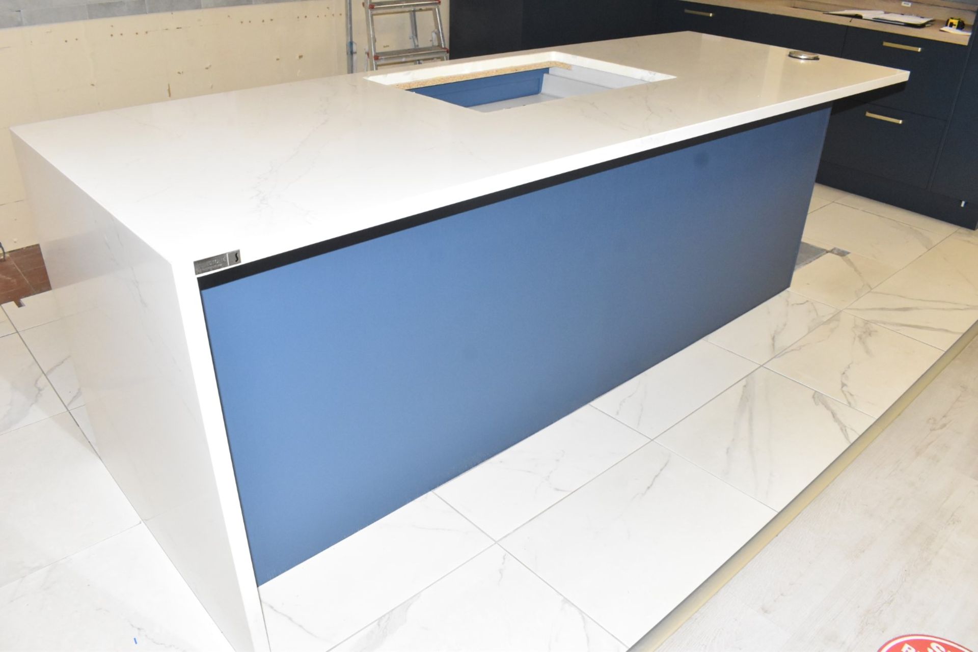 1 x LochAnna Ex Display Kitchen Island Finished in Indigo Blue With Cosentino Silestone Worktop - Image 8 of 25