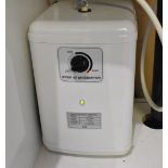 1 x Instant Hot Water Dispenser - Model P016A - 1350w 2.4l