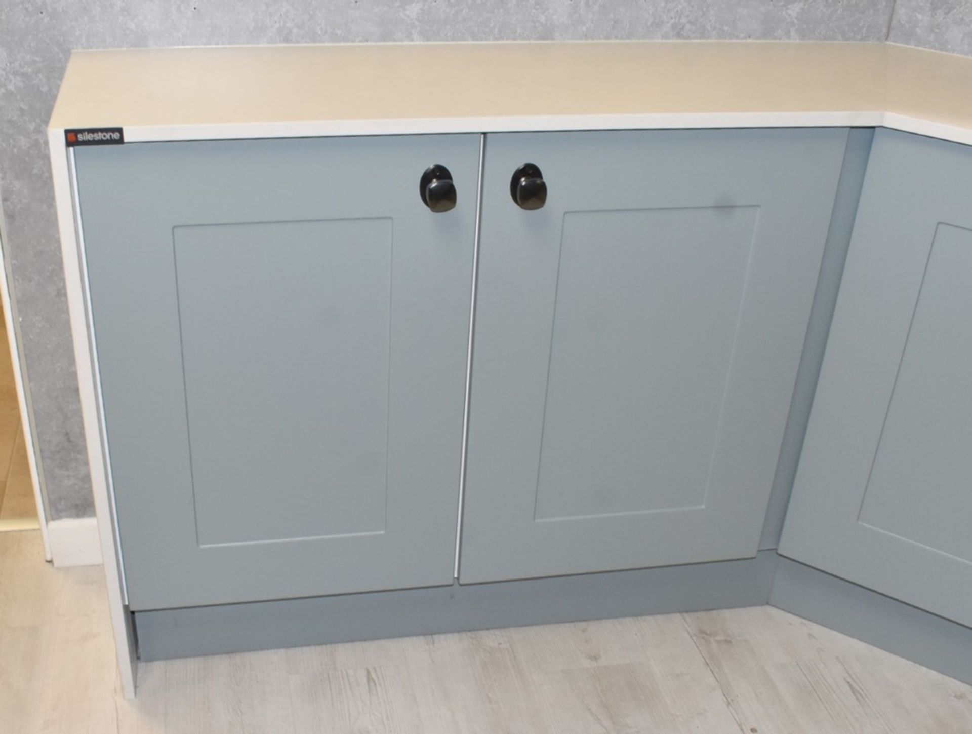 1 x Four Door Cabinet With a Light Grey Finish, Shaker Style Doors and a Silestone Worktop - Image 2 of 10