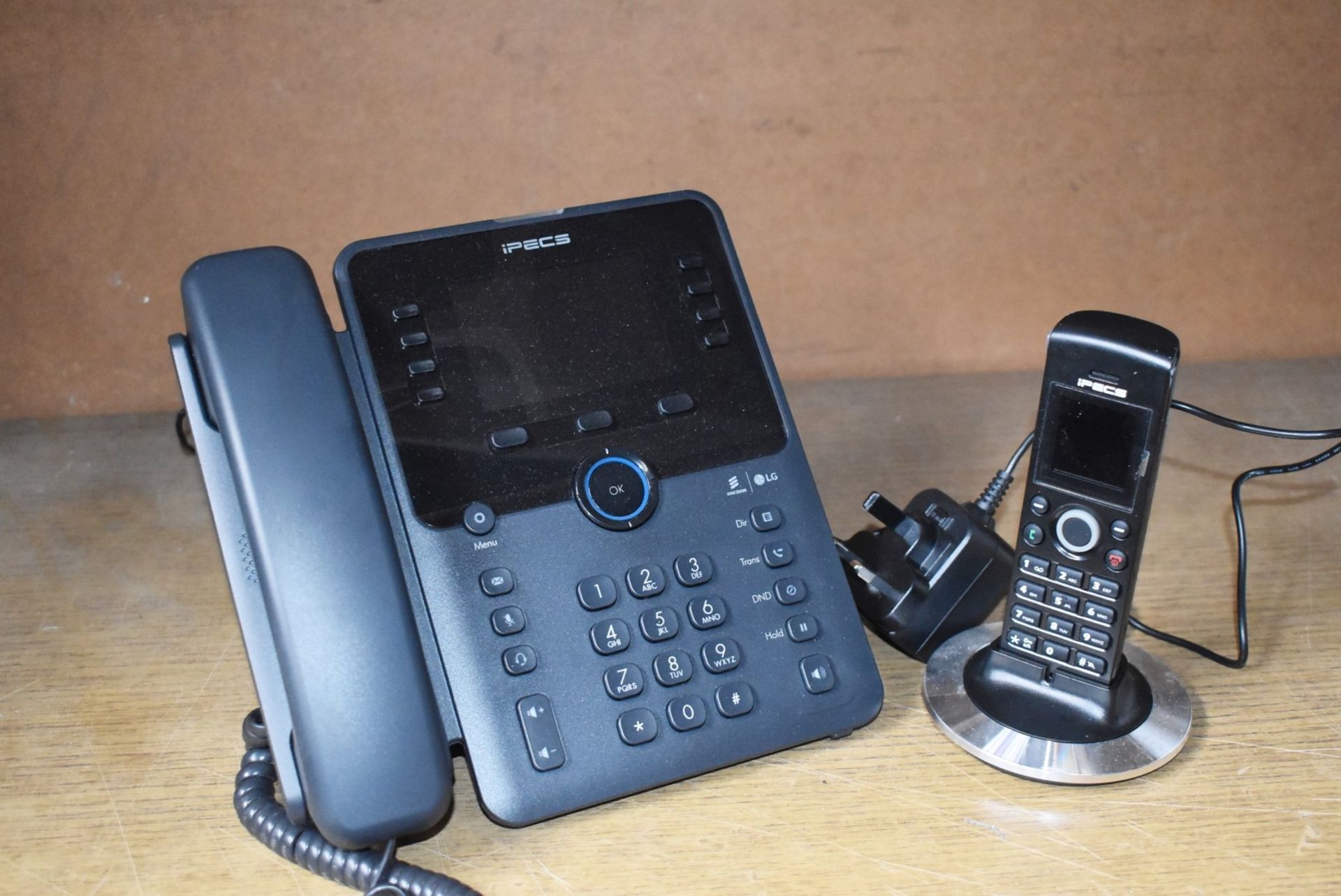 3 x Ipecs IP Office Phones - Includes 2 x 1040i IP Cloud Phones and 1 x Cordless Handset - Image 3 of 4