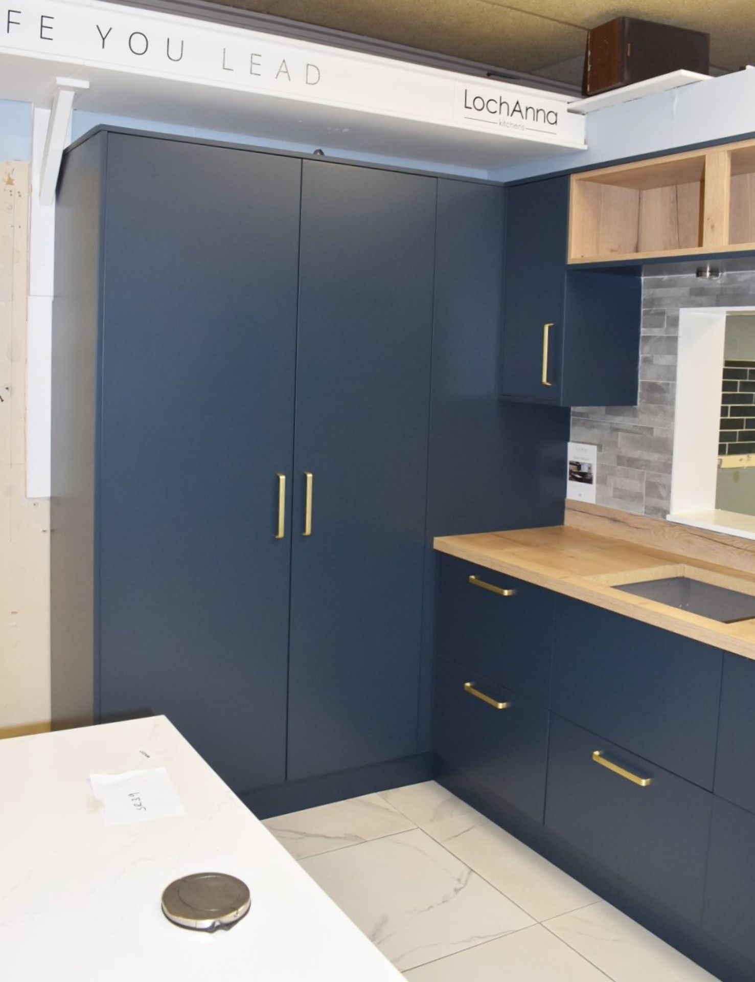 1 x LochAnna Ex Display Fitted Kitchen Finished in Matt Indigo Blue and Oak - Image 6 of 42