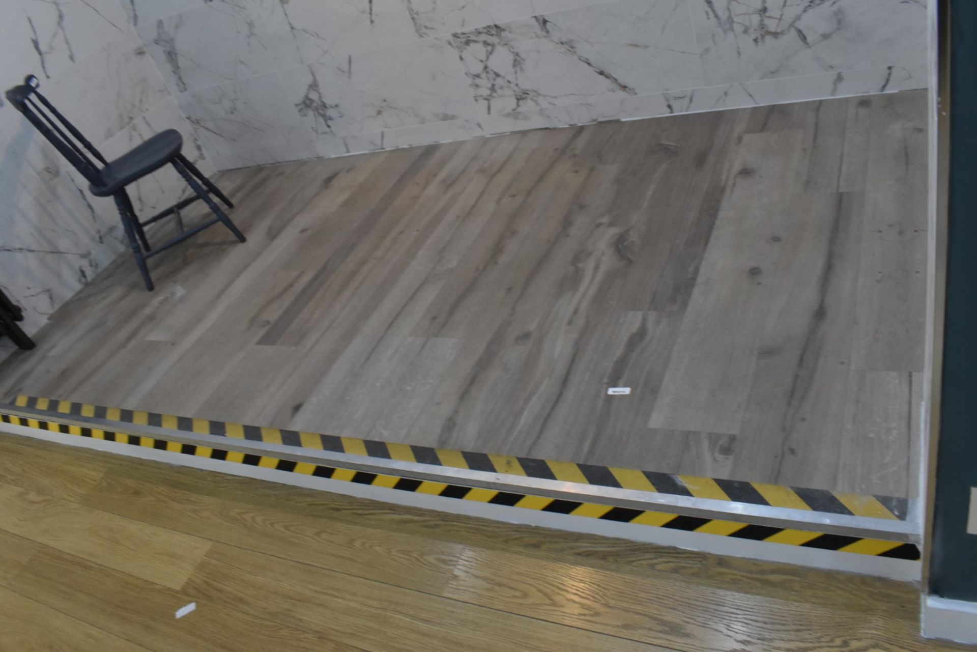 1 x Large Amount of Raised Flooring From a Retail Showroom Environment - Image 17 of 18