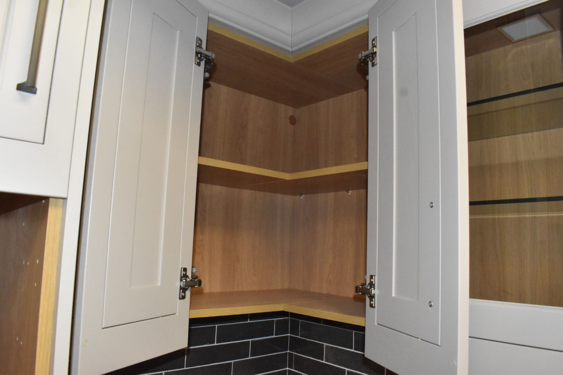 1 x LochAnna Ex Display Fitted Kitchen With Granite Worktops, Solid Wood Doors, Soft Close Drawers - Image 22 of 34