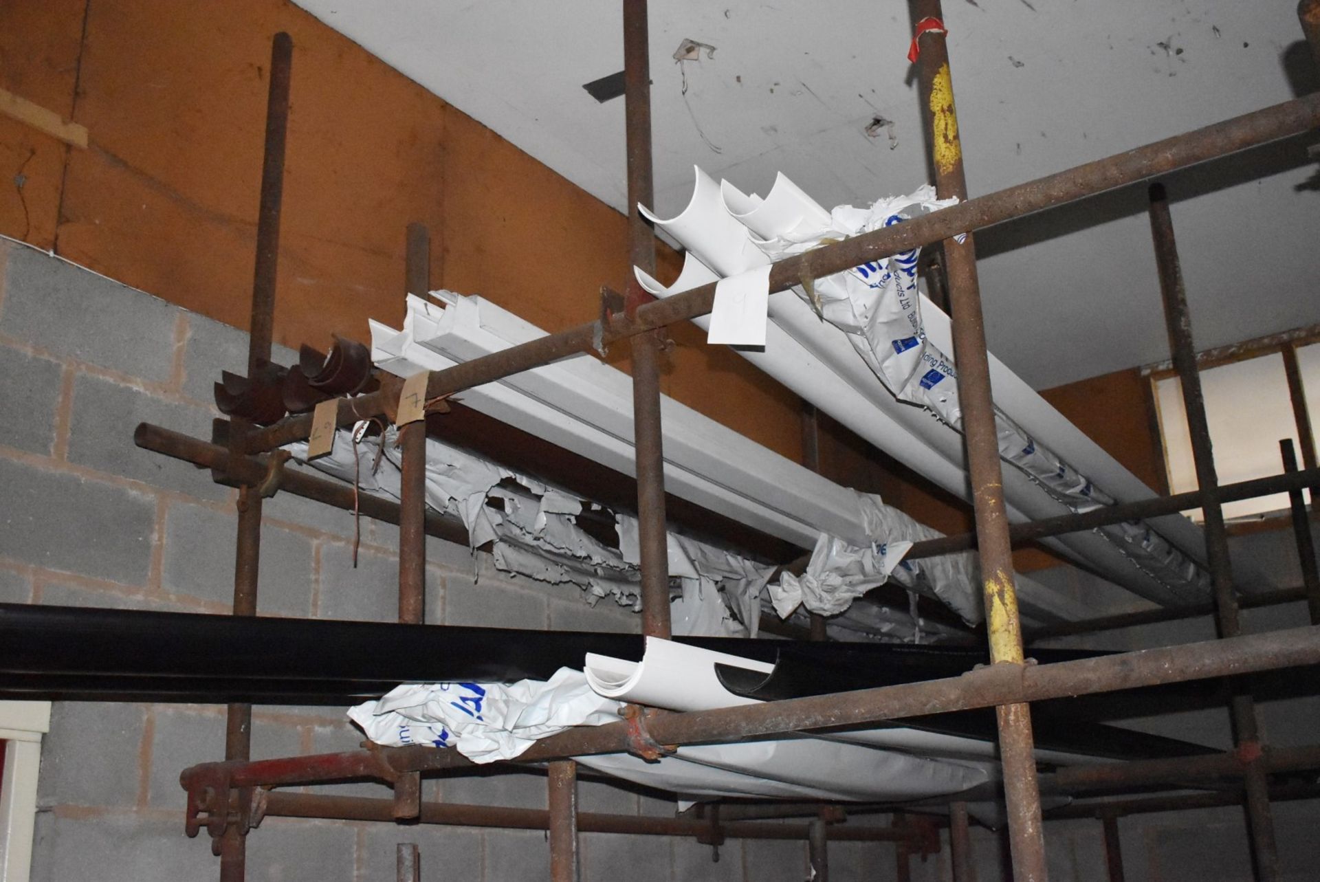 1 x Large Collection of Assorted PVC Guttering Sections - Image 19 of 29