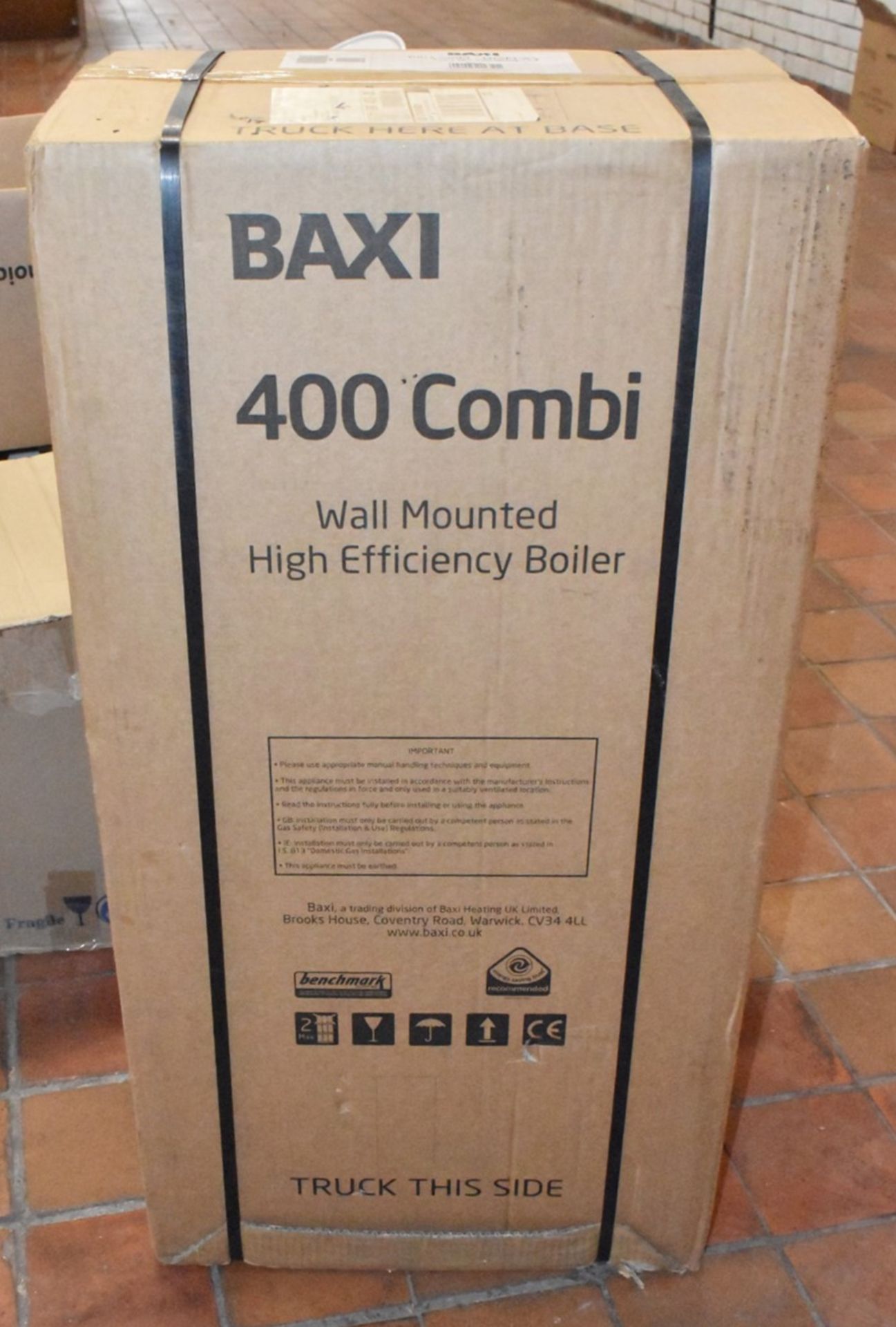 1 x BAXI 400 Wall Mounted Combi Boiler - Dummy Display Item - New and Sealed - Image 2 of 3