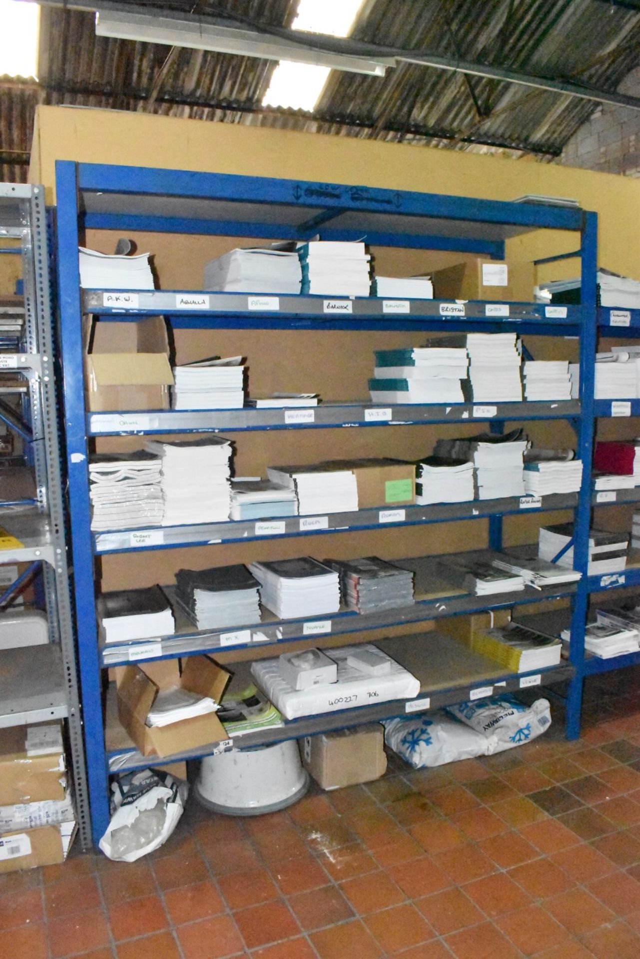 1 x Large Collection of Warehouse Shelving to Include 7 x Uprights, 34 x Crossbeams and Shelves - Image 8 of 13