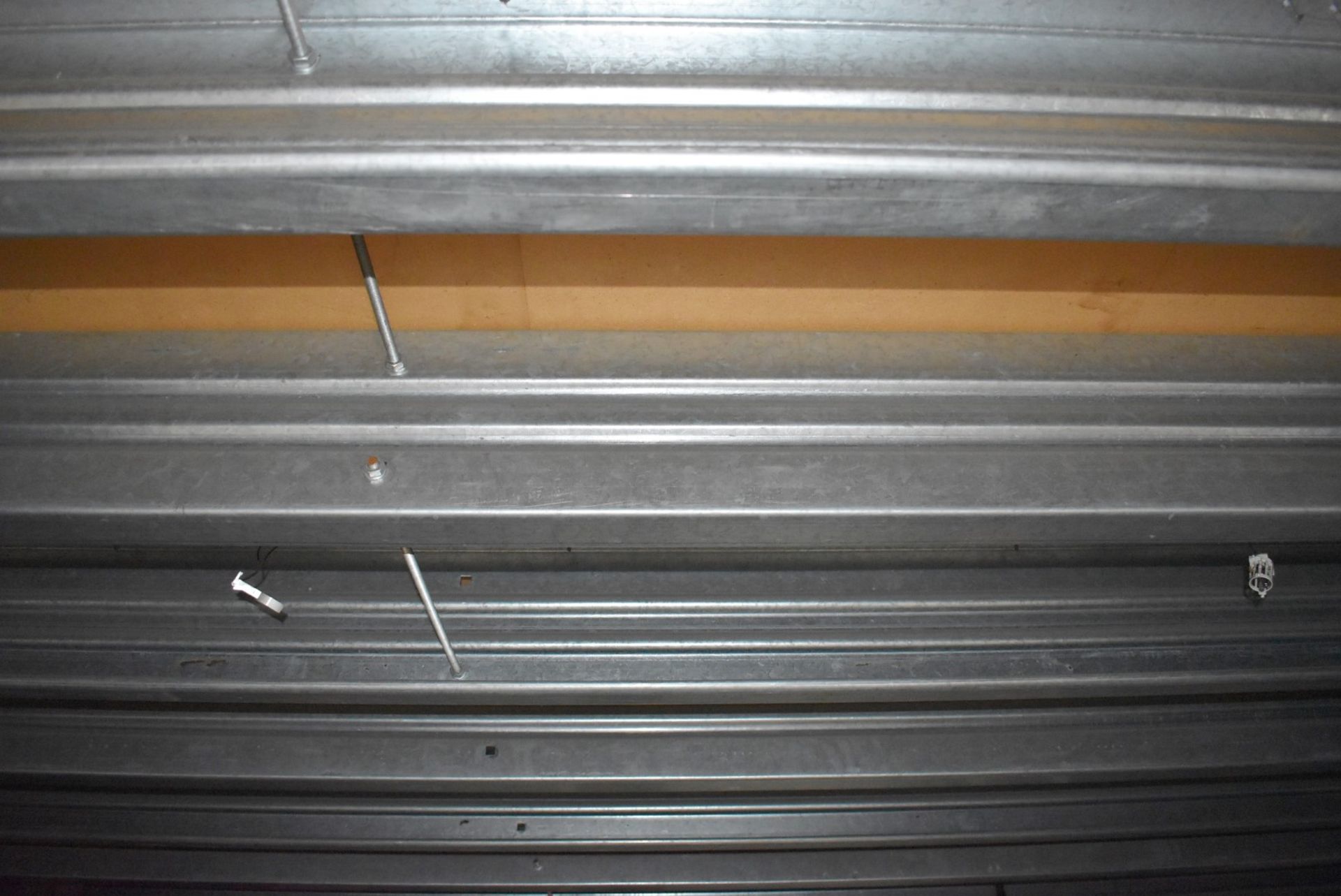 1 x Mezzanine Floor - Heavy Duty Steel Construction With Access Ladder - Size: W1000 x D325 cms - Image 5 of 18