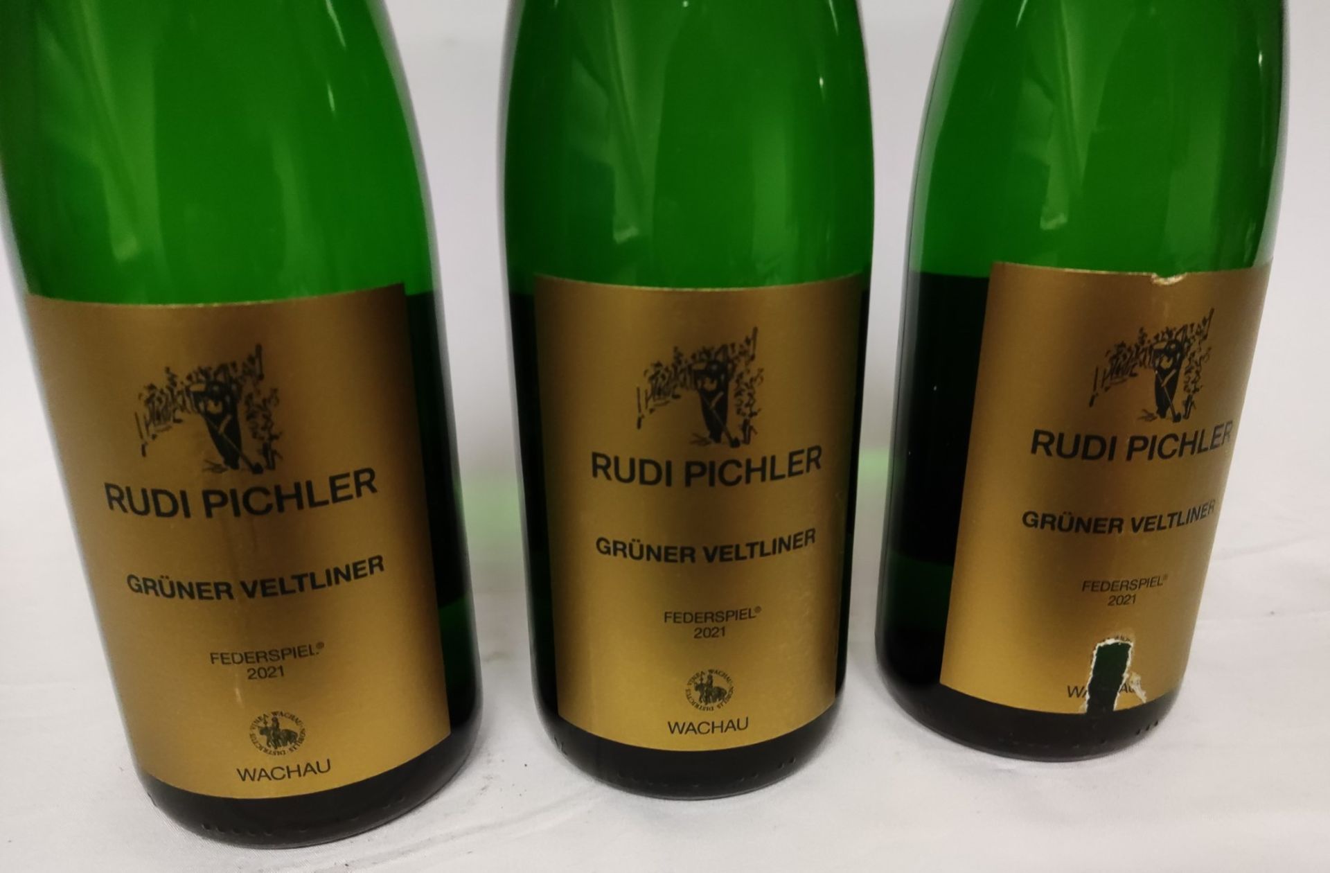 3 x Bottles of 2021 Rudi Pichler Gruner Veltliner Federspiel Wachau - RRP £75 - Image 5 of 6