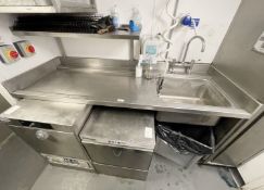 1 x Single Bowl Stainless Steel Wash Station Featuring Large Sink Bowl, Mixer Tap, Anti Drip