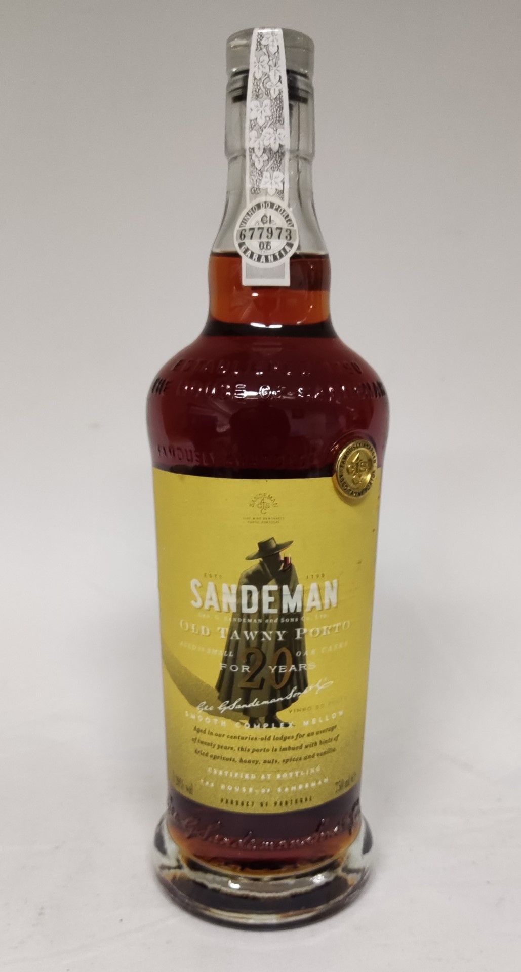 1 x Bottle of Sandeman Porto 20 Year Old Tawny - RRP £40