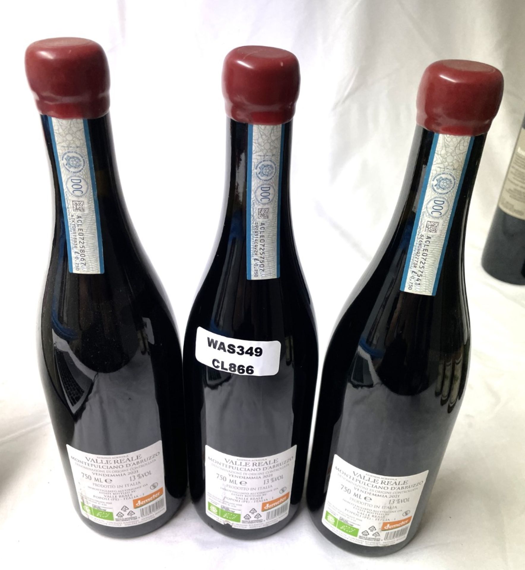 3 x Bottles of 2021 Valle Reale Montepulciano D'Abruzzo Red Wine - RRP £60 - Image 3 of 11
