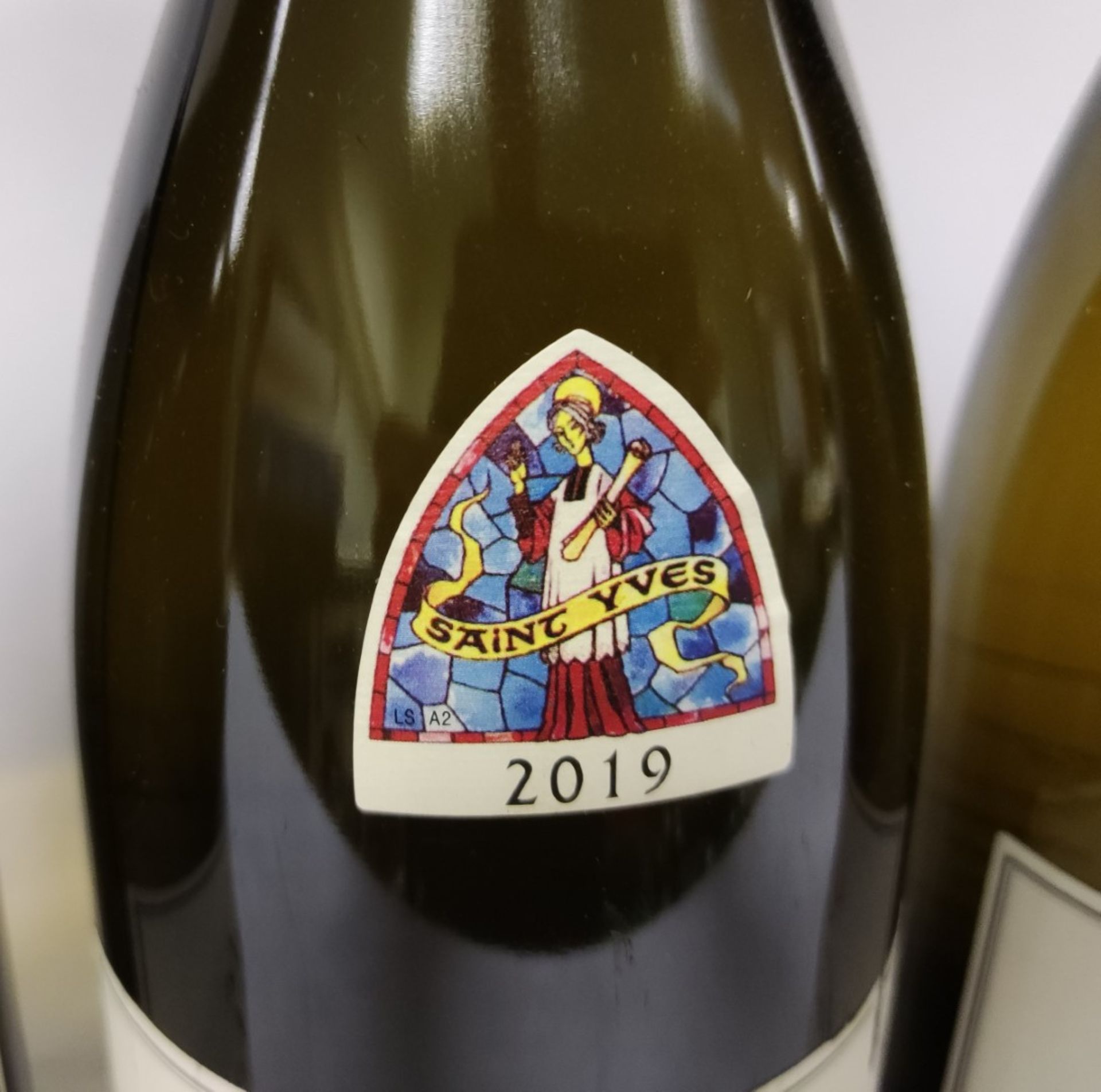 3 x Bottles of 2019 Clos De Saint Yves Savennieres, Monopole Du Domaine Des Baumard White Wine - Image 6 of 8